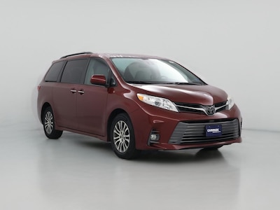 2020 Toyota Sienna XLE