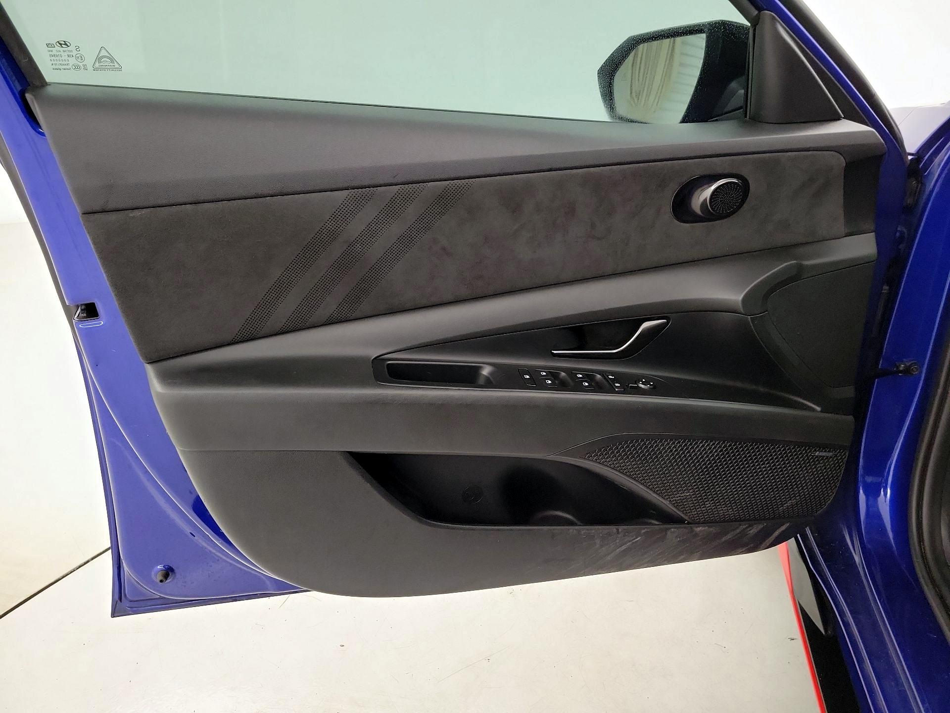 Thumbnail: 2023 Hyundai Elantra - 12