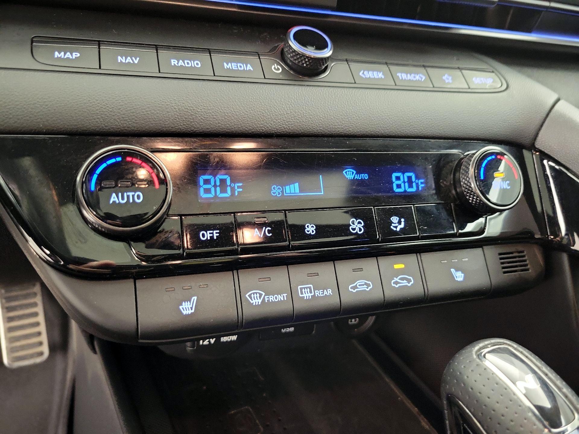 Thumbnail: 2023 Hyundai Elantra - 17