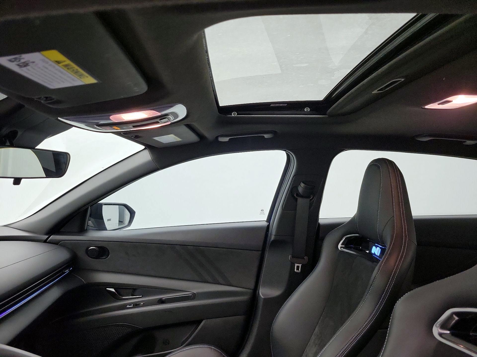 Thumbnail: 2023 Hyundai Elantra - 20