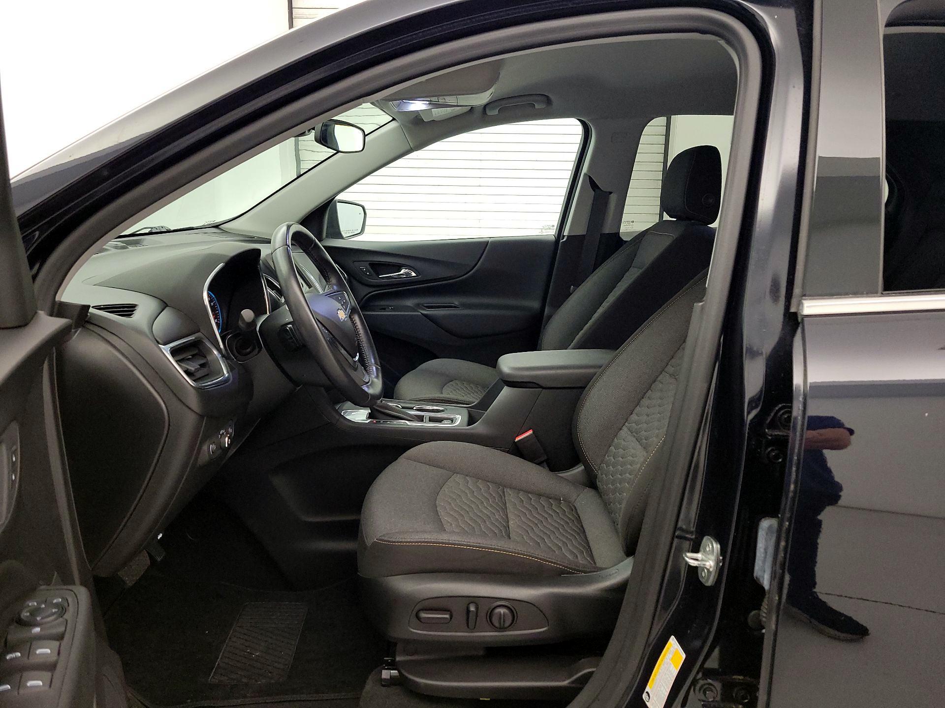 Thumbnail: 2020 Chevrolet Equinox - 11