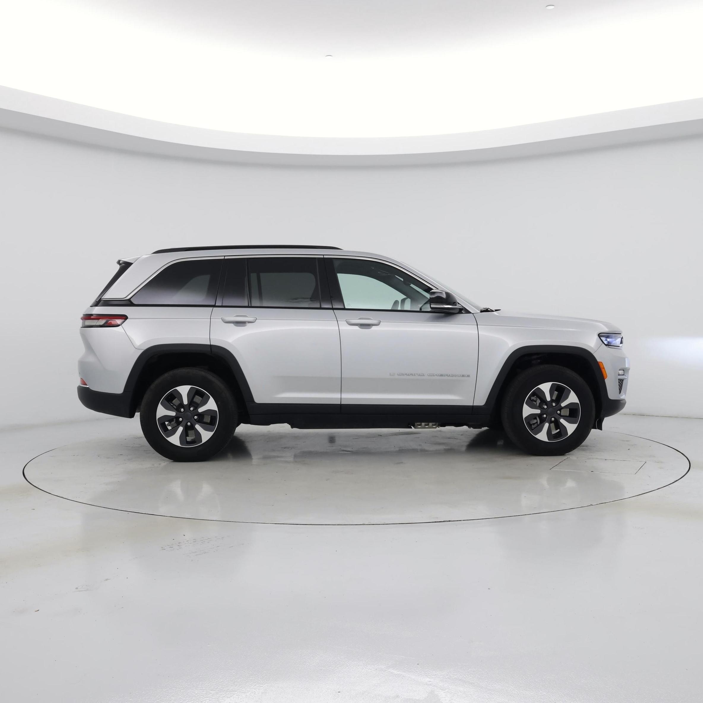 Thumbnail: 2024 Jeep Grand Cherokee - 7