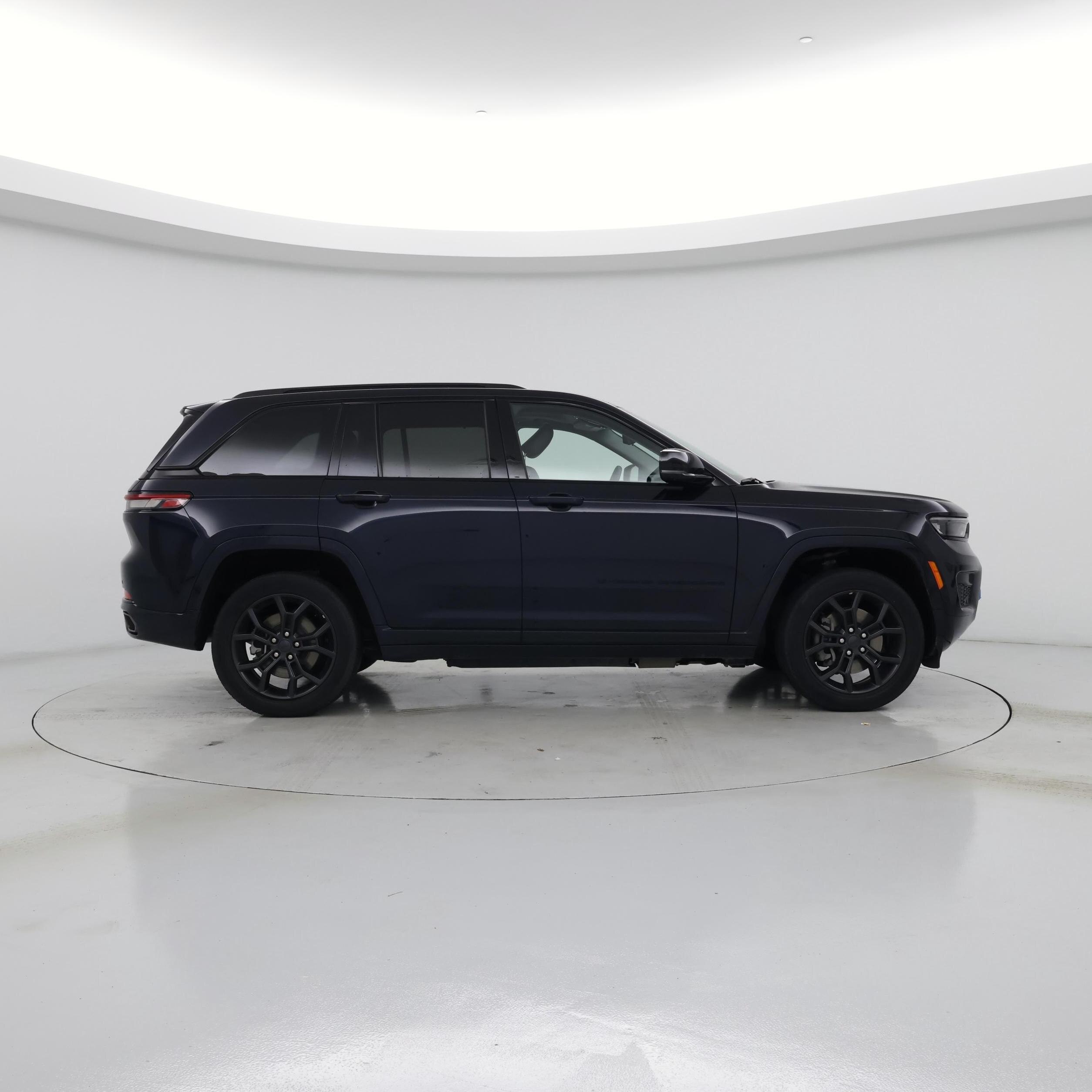 Thumbnail: 2023 Jeep Grand Cherokee - 7