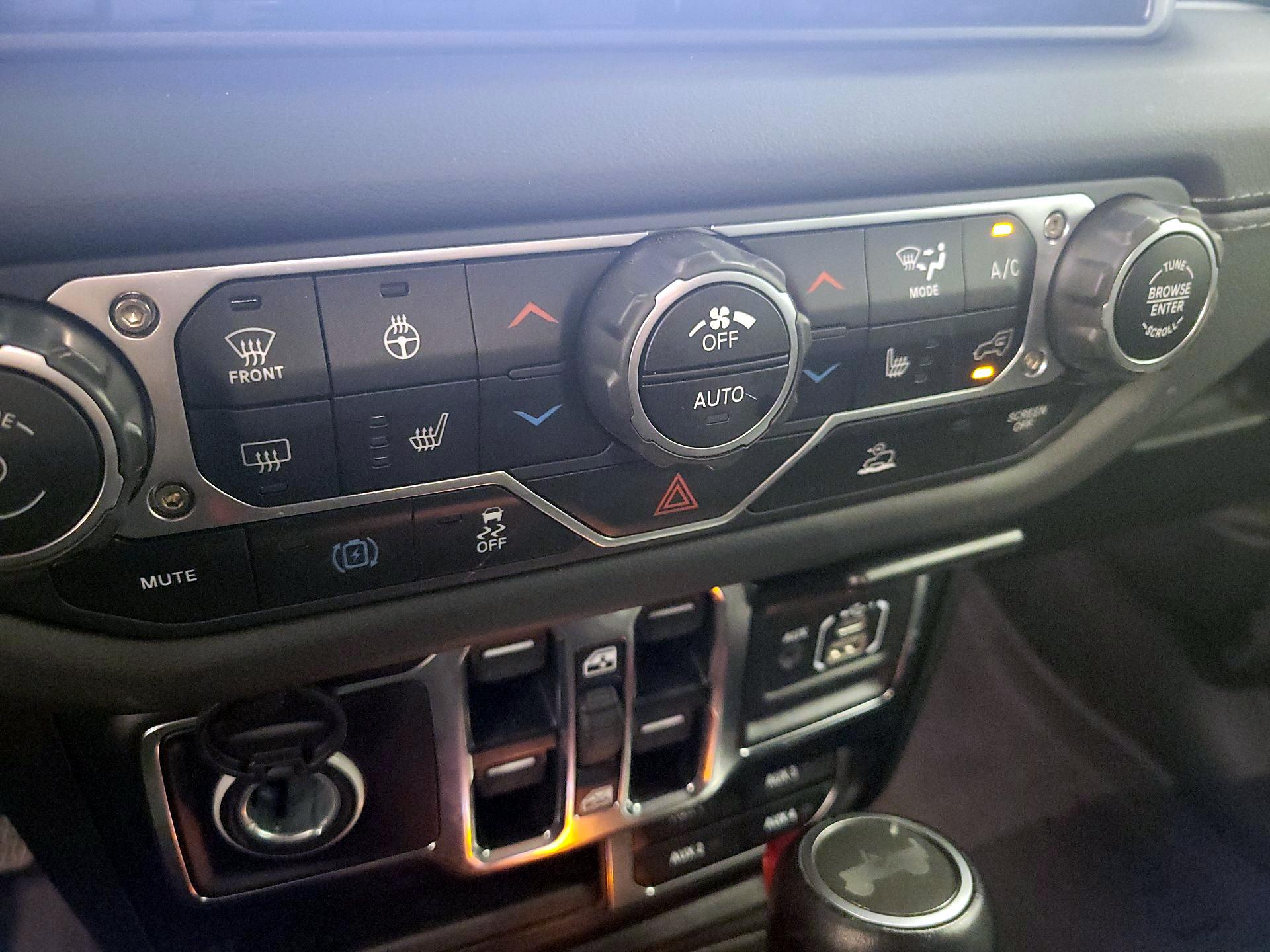 Thumbnail: 2024 Jeep Wrangler - 16