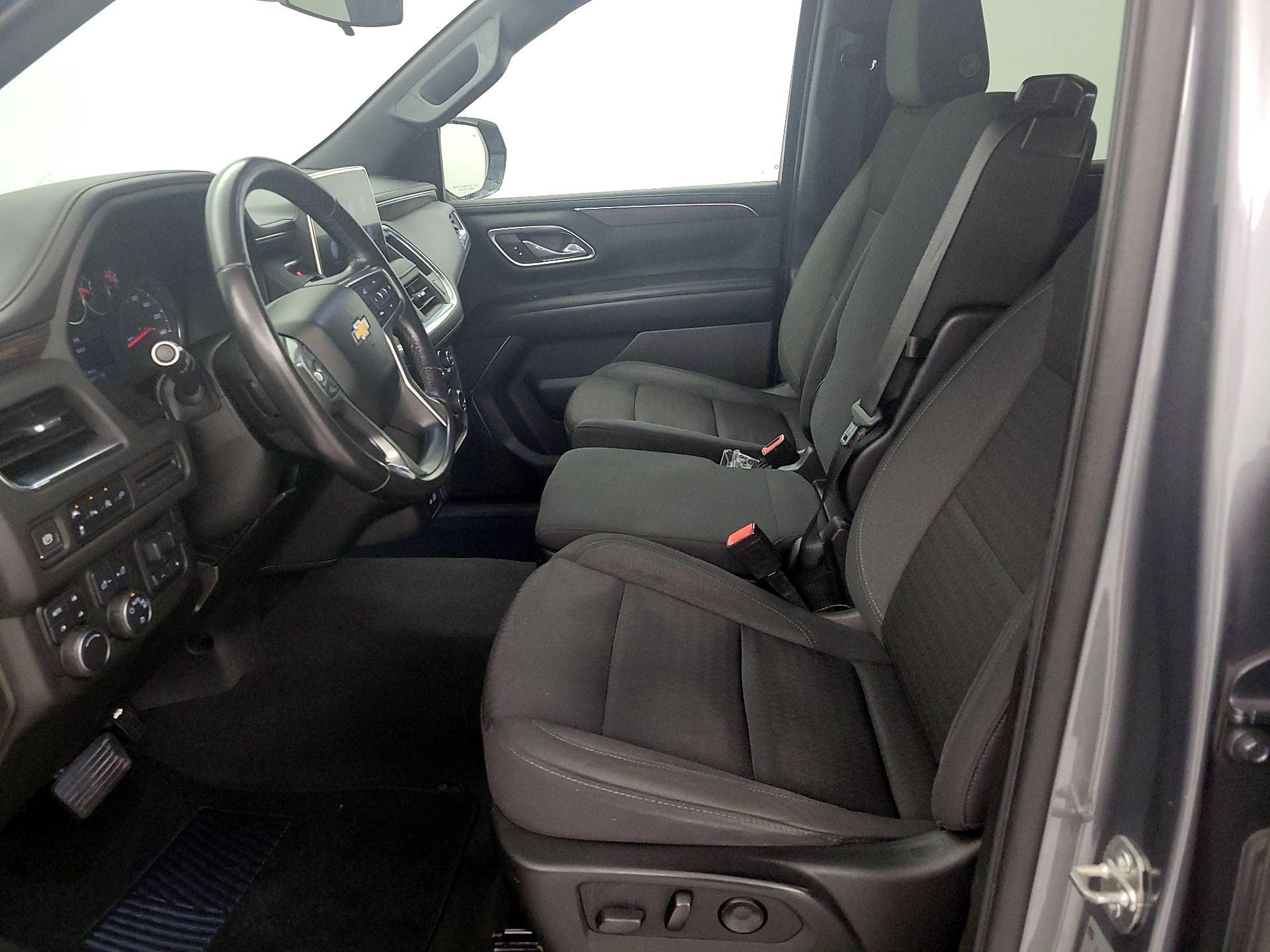 Thumbnail: 2021 Chevrolet Suburban - 11