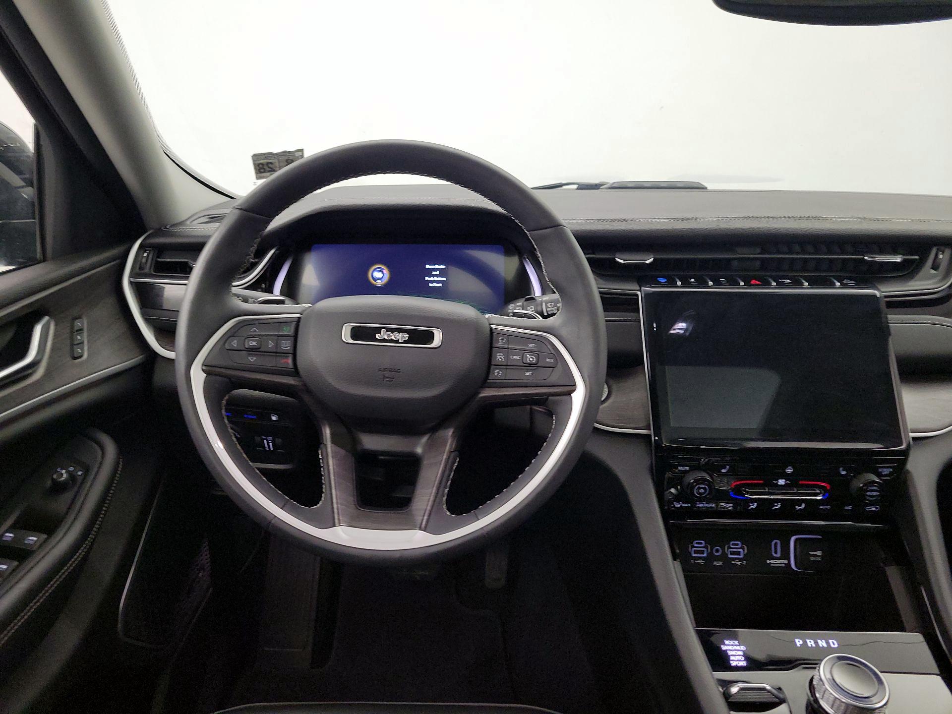 Thumbnail: 2023 Jeep Grand Cherokee - 10