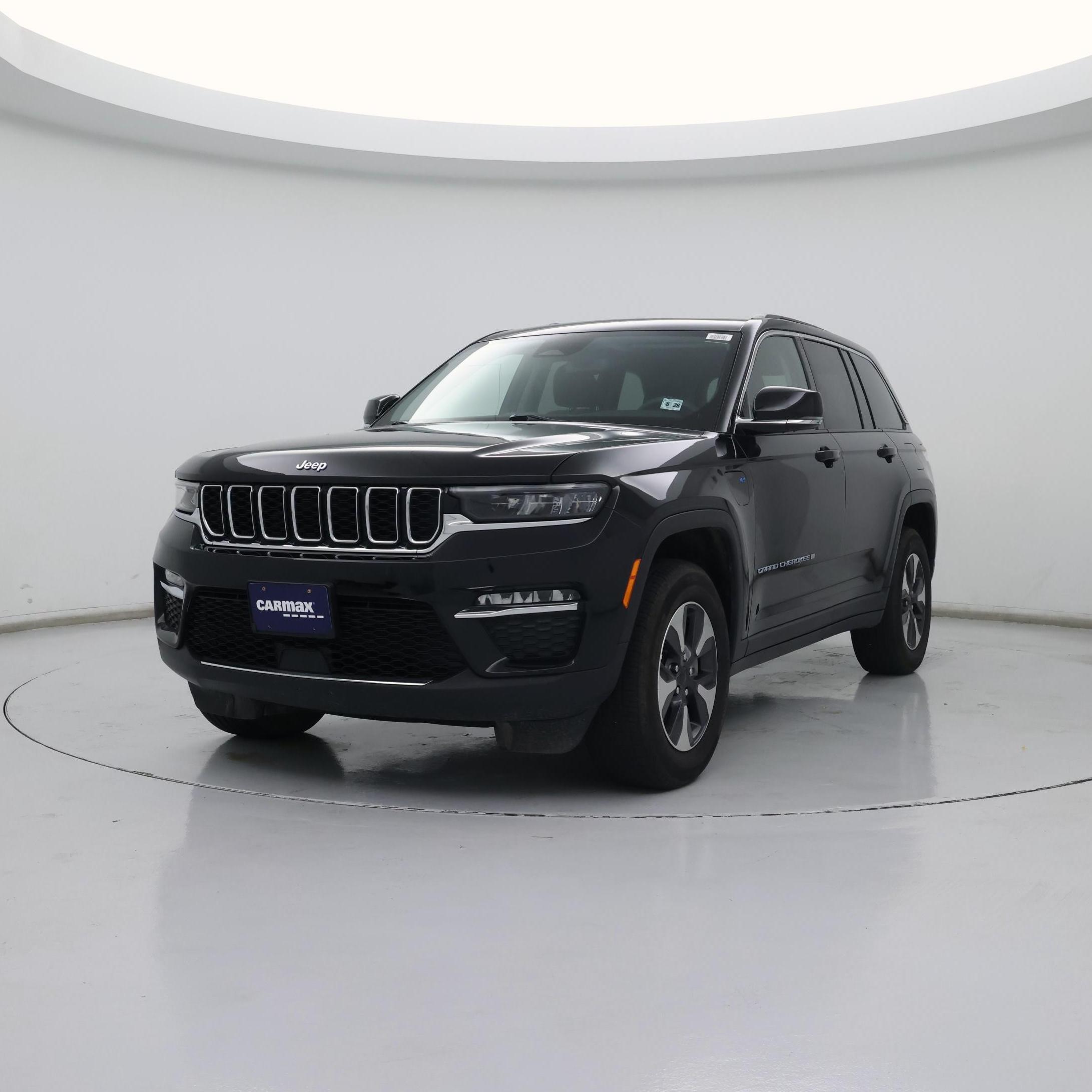 Thumbnail: 2023 Jeep Grand Cherokee - 4
