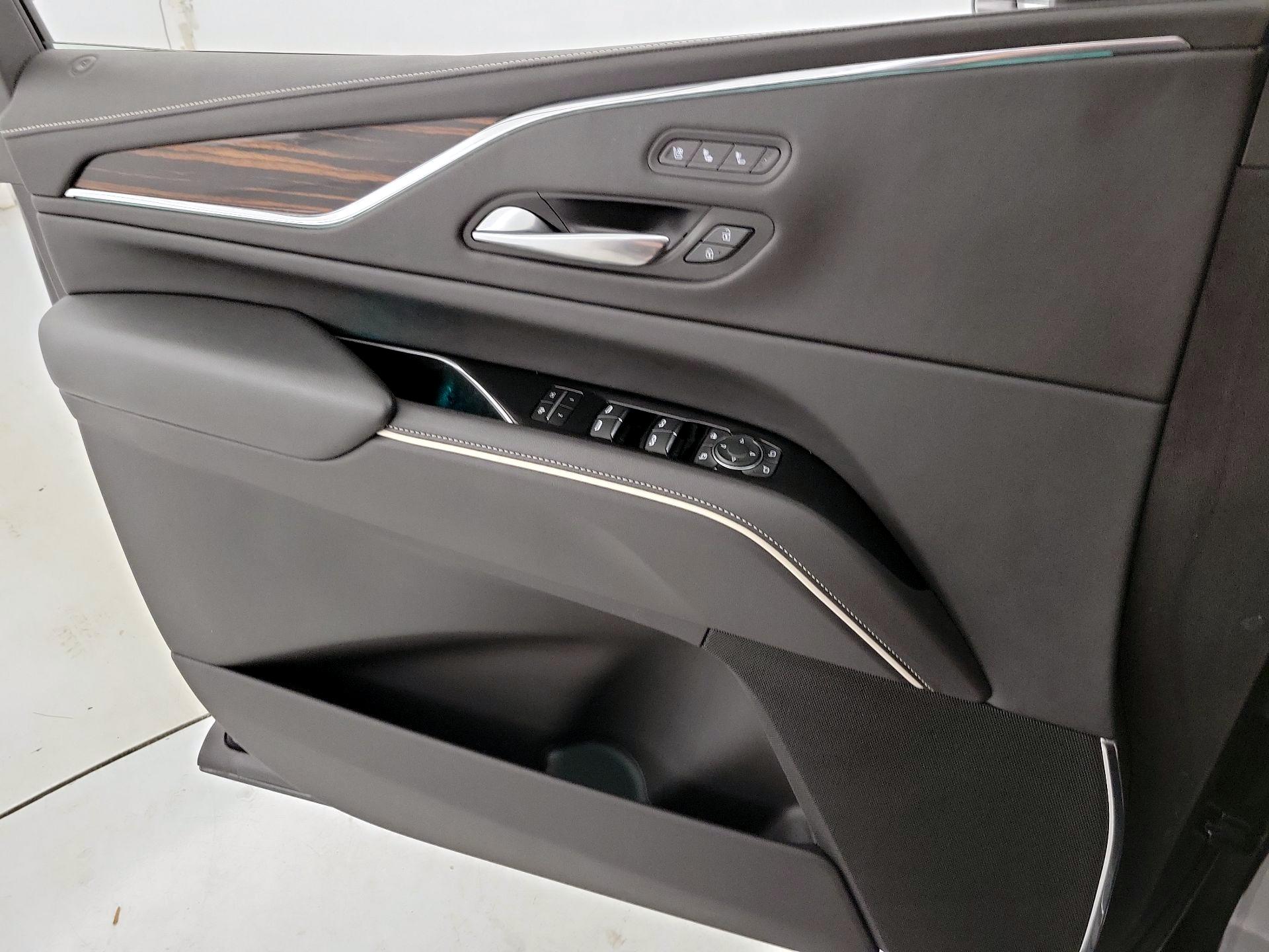 Thumbnail: 2023 Cadillac Escalade - 12