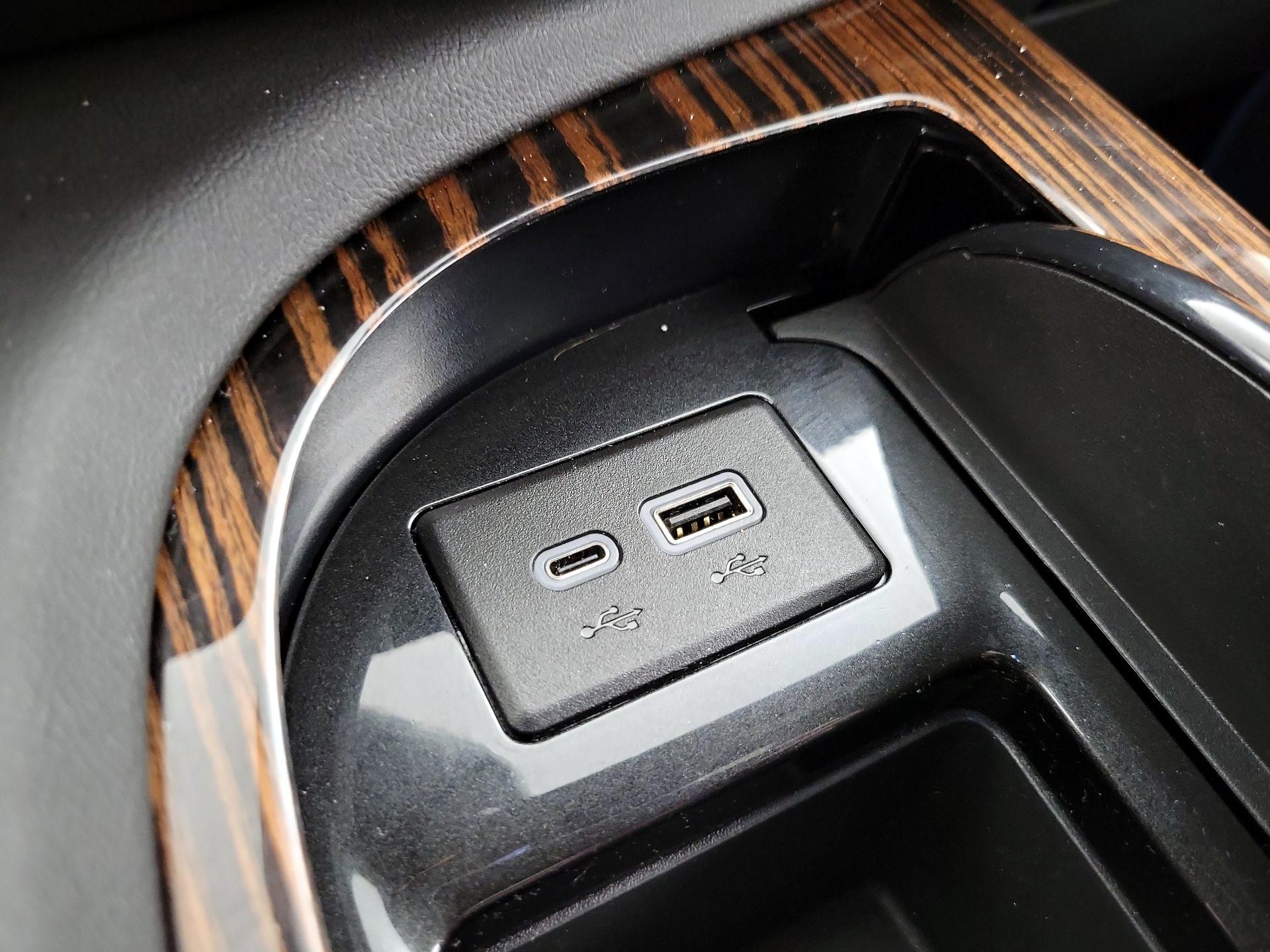 Thumbnail: 2023 Cadillac Escalade - 19