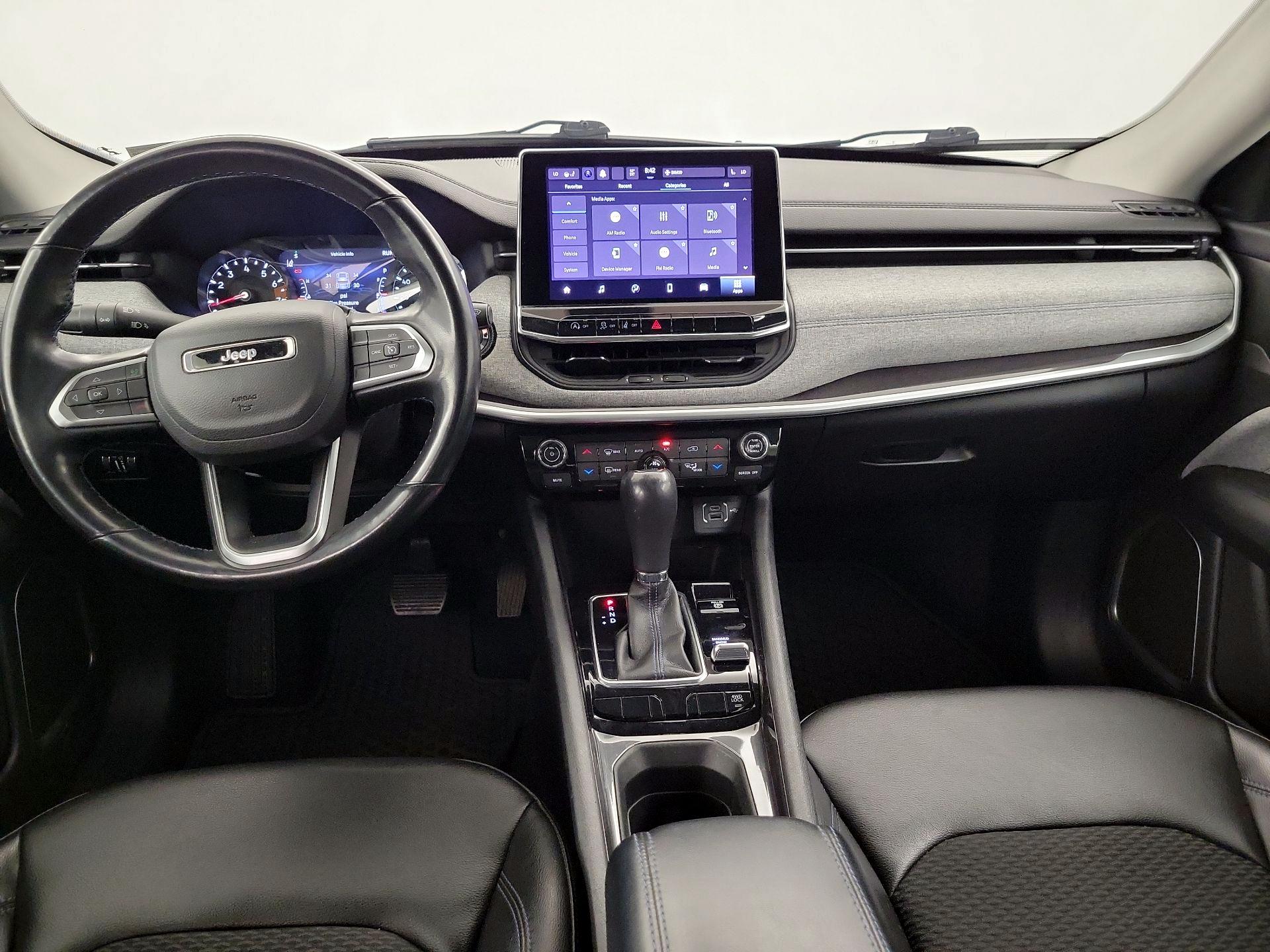 Thumbnail: 2022 Jeep Compass - 9