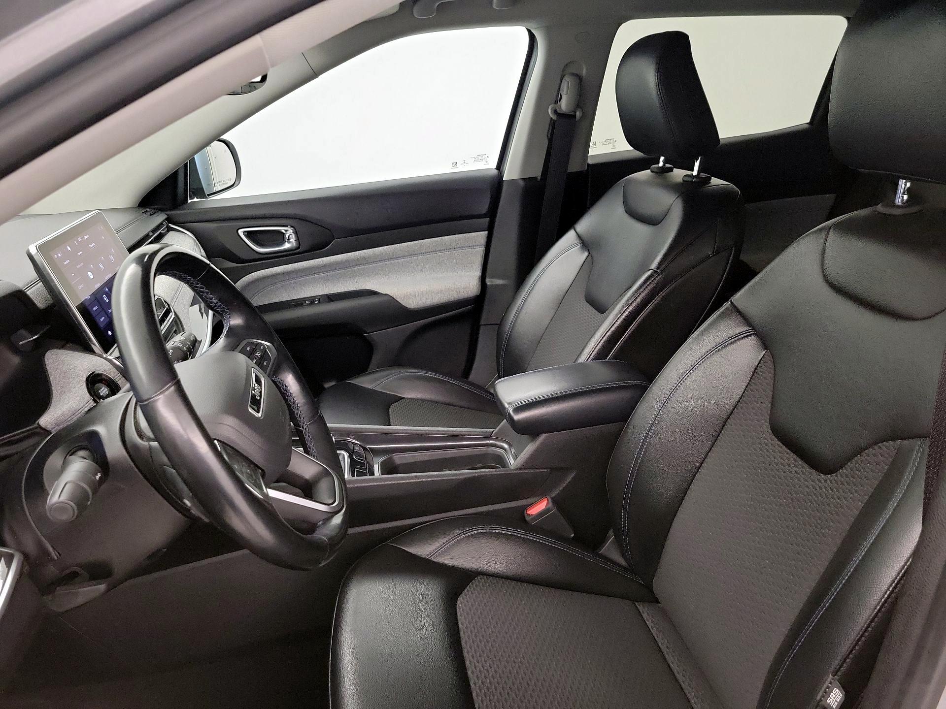 Thumbnail: 2022 Jeep Compass - 11