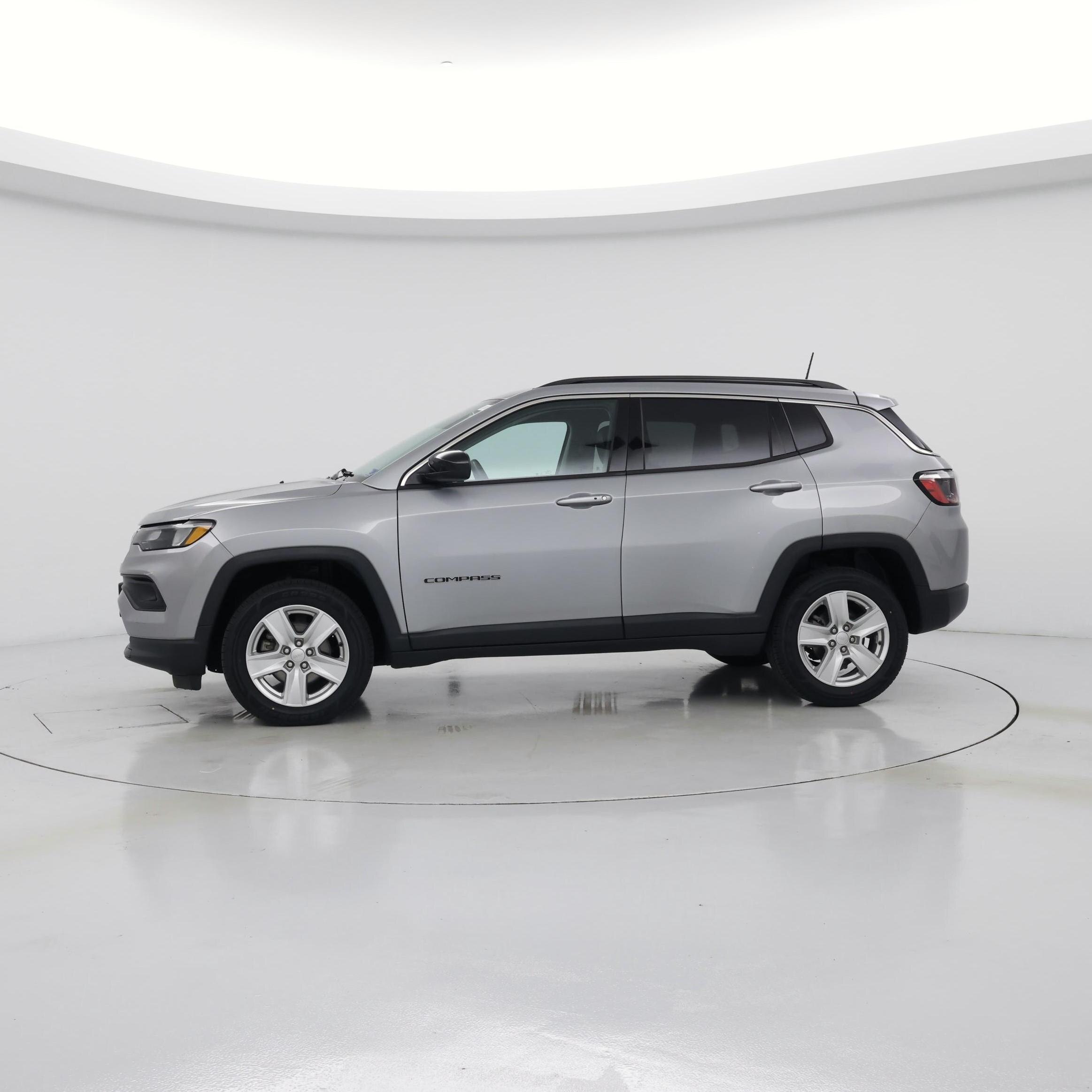 Thumbnail: 2022 Jeep Compass - 3