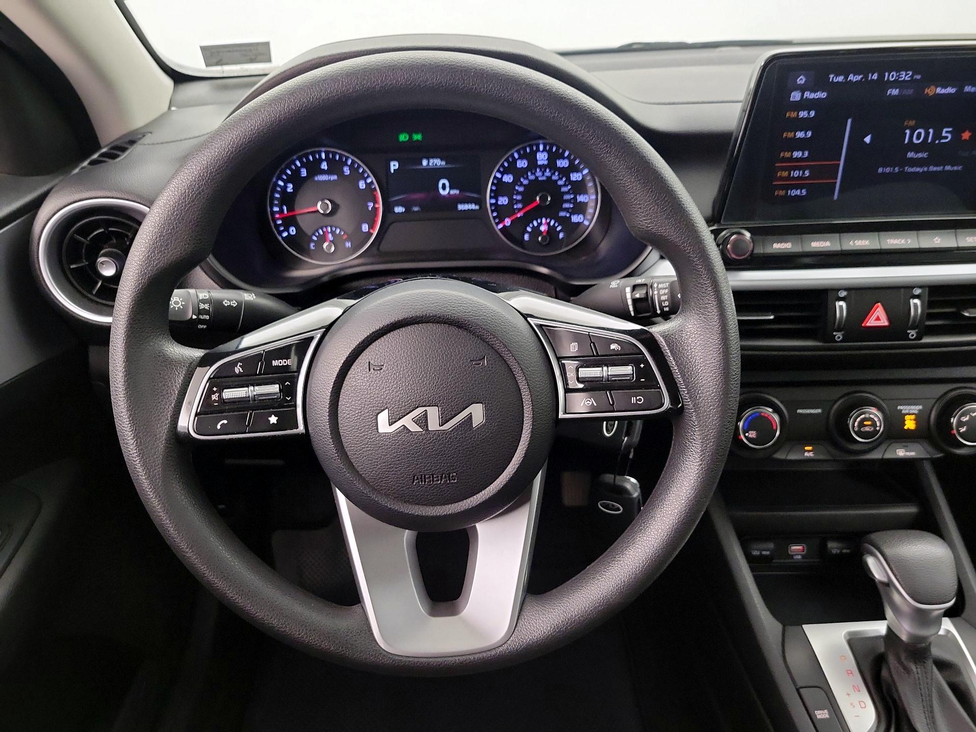 Thumbnail: 2023 Kia Forte - 10