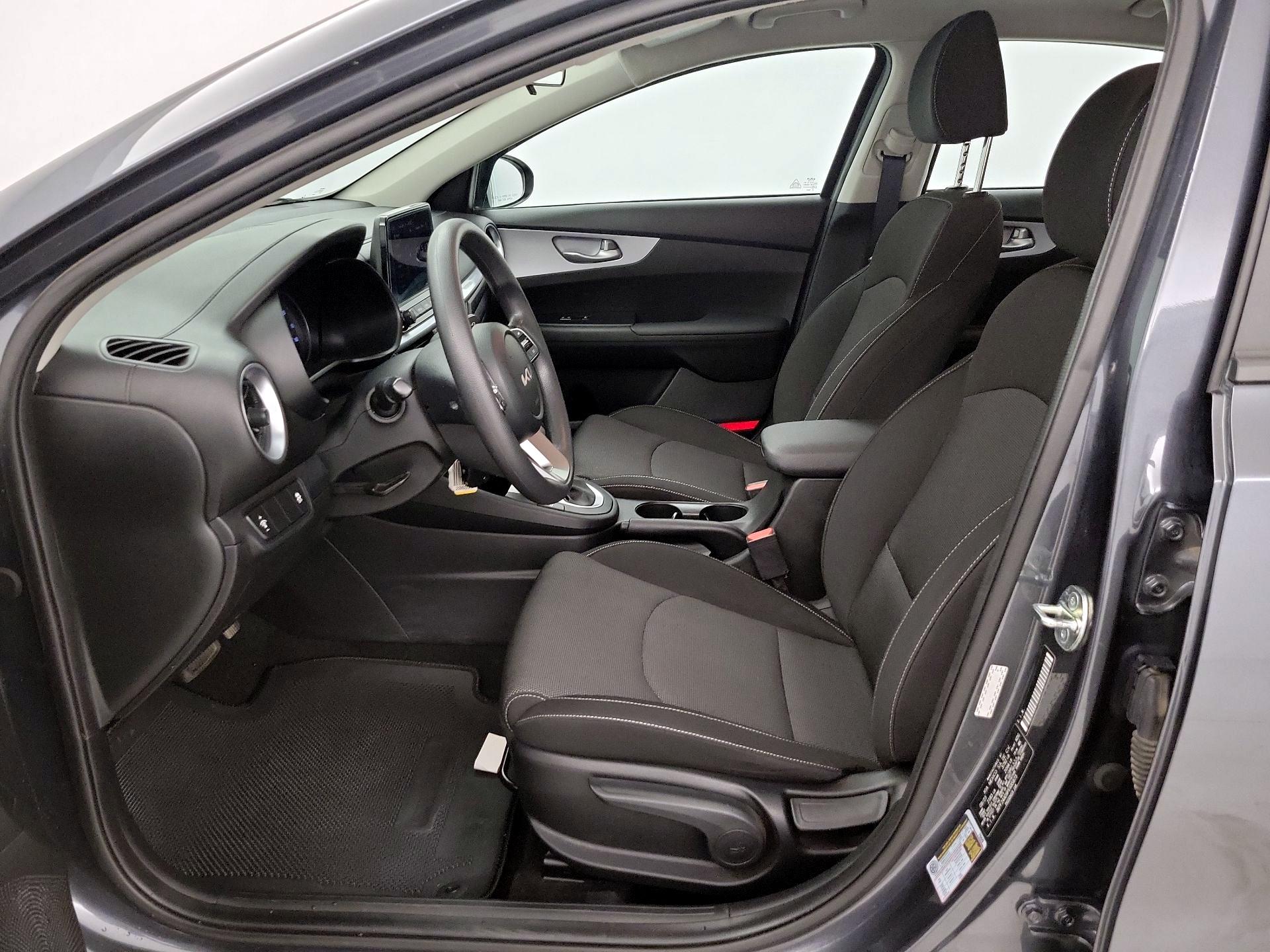 Thumbnail: 2023 Kia Forte - 11