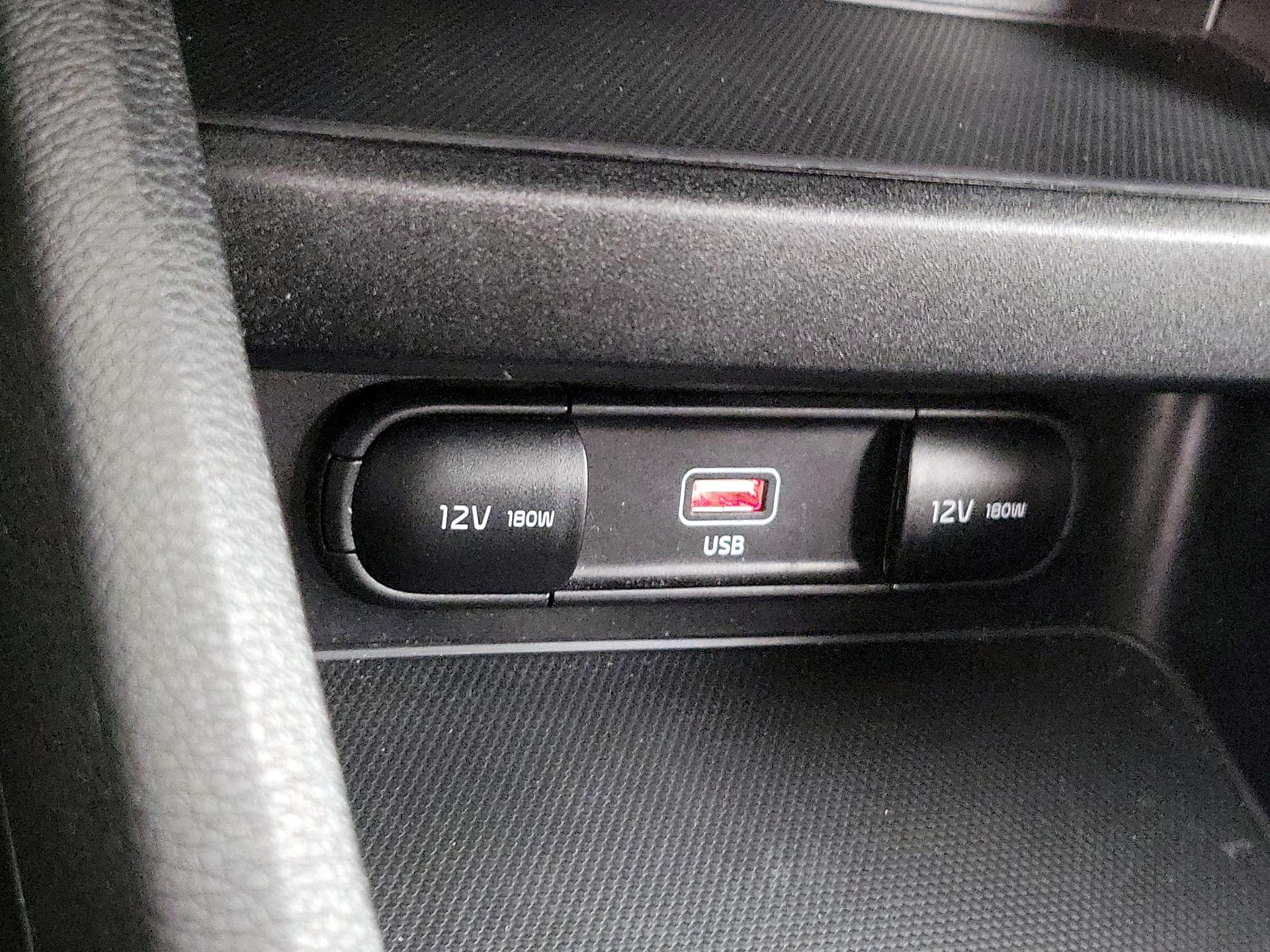 Thumbnail: 2023 Kia Forte - 18