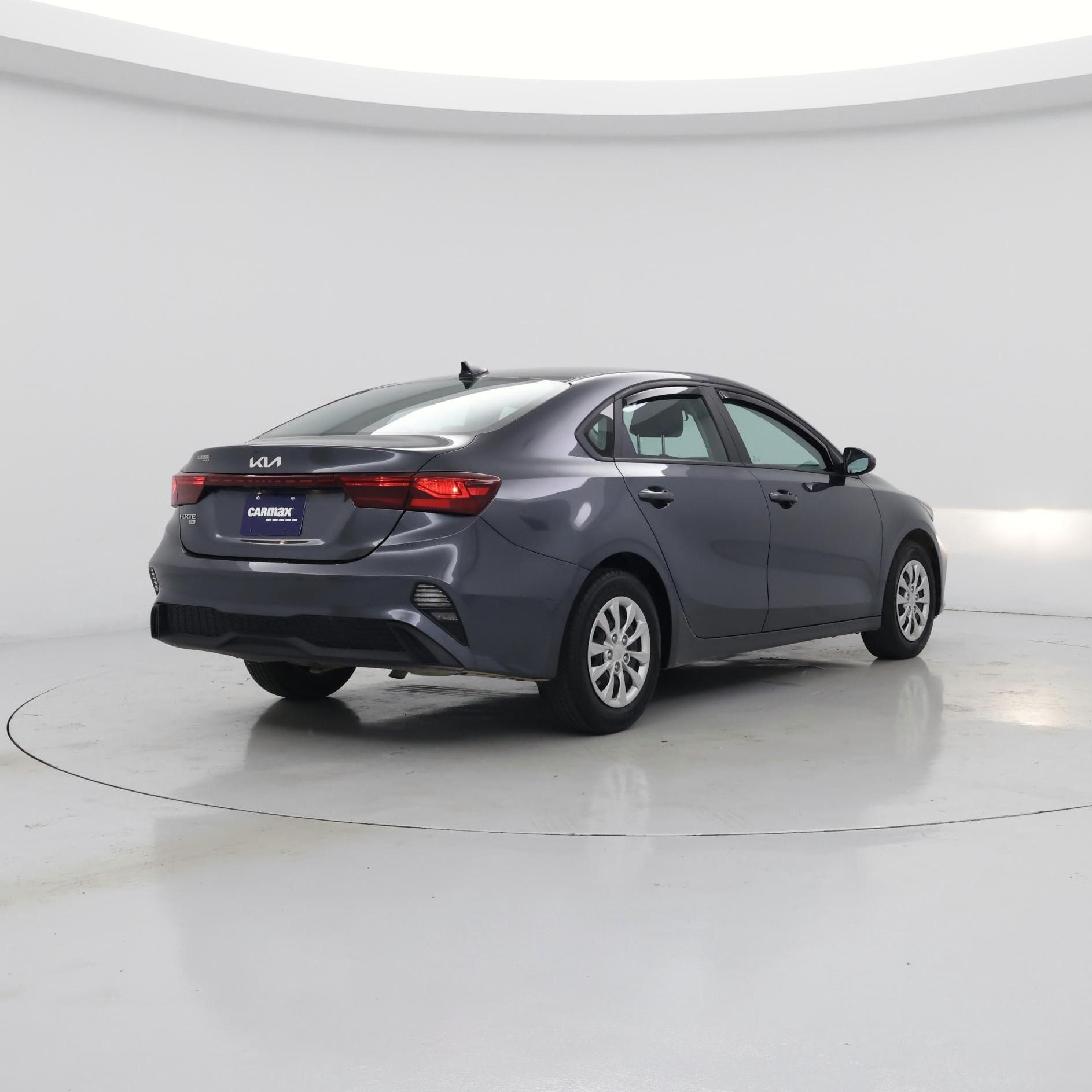 Thumbnail: 2023 Kia Forte - 8