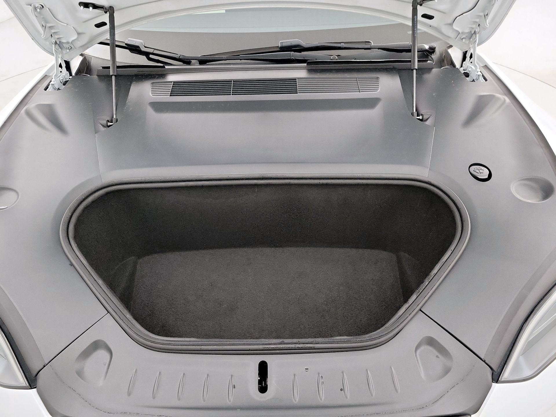 Thumbnail: 2022 Tesla Model S - 20