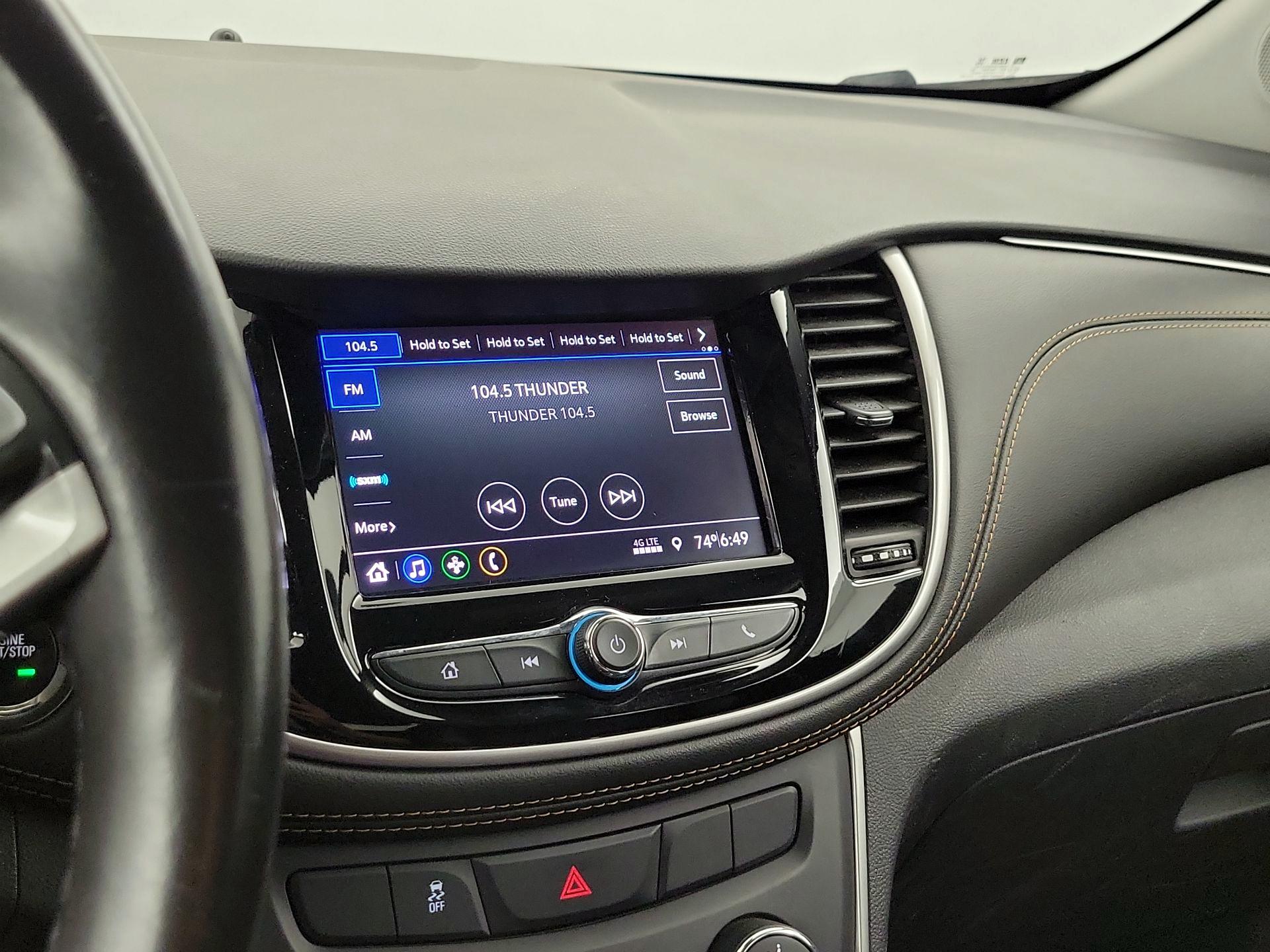Thumbnail: 2022 Chevrolet Trax - 15