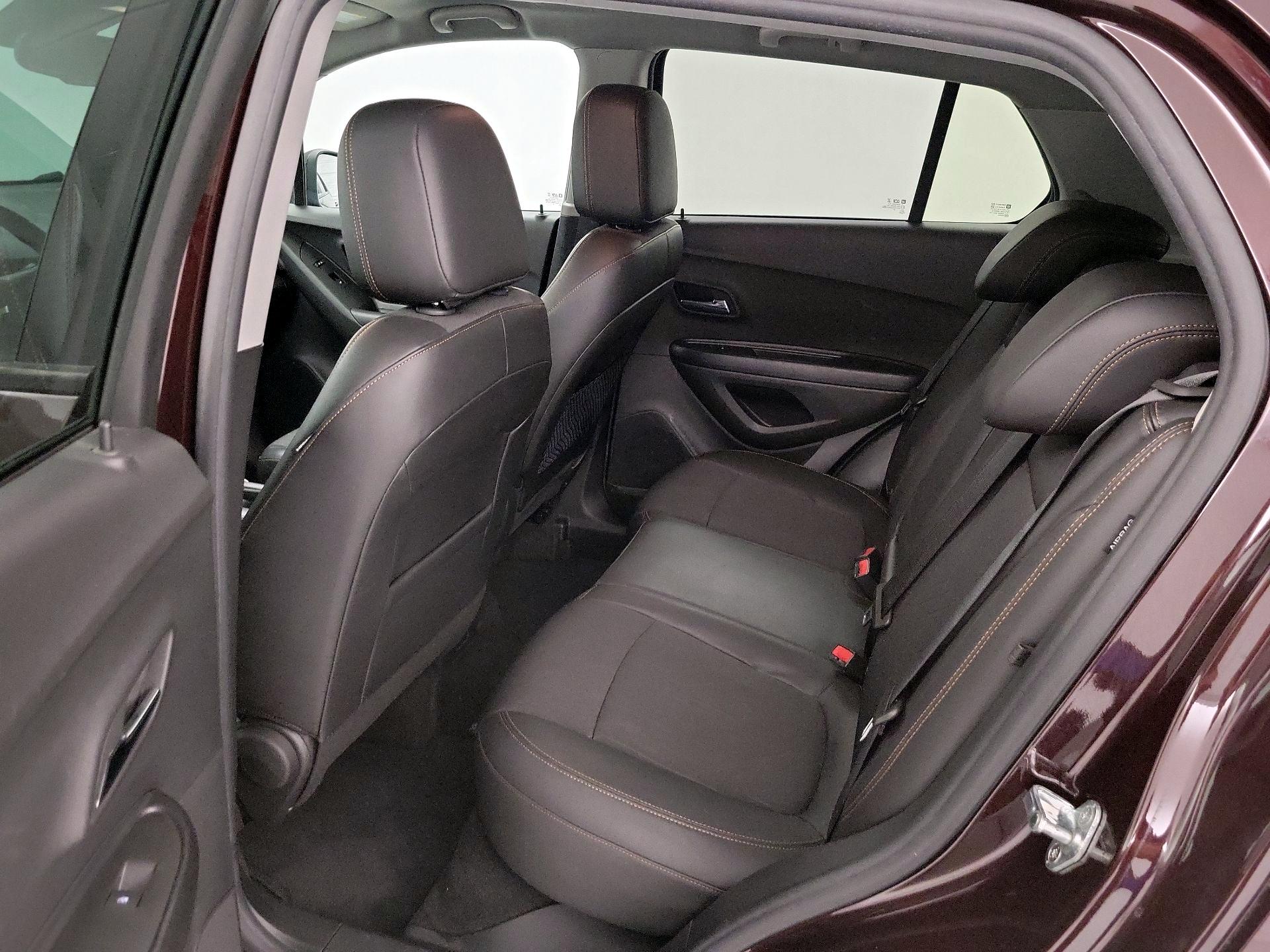 Thumbnail: 2022 Chevrolet Trax - 19