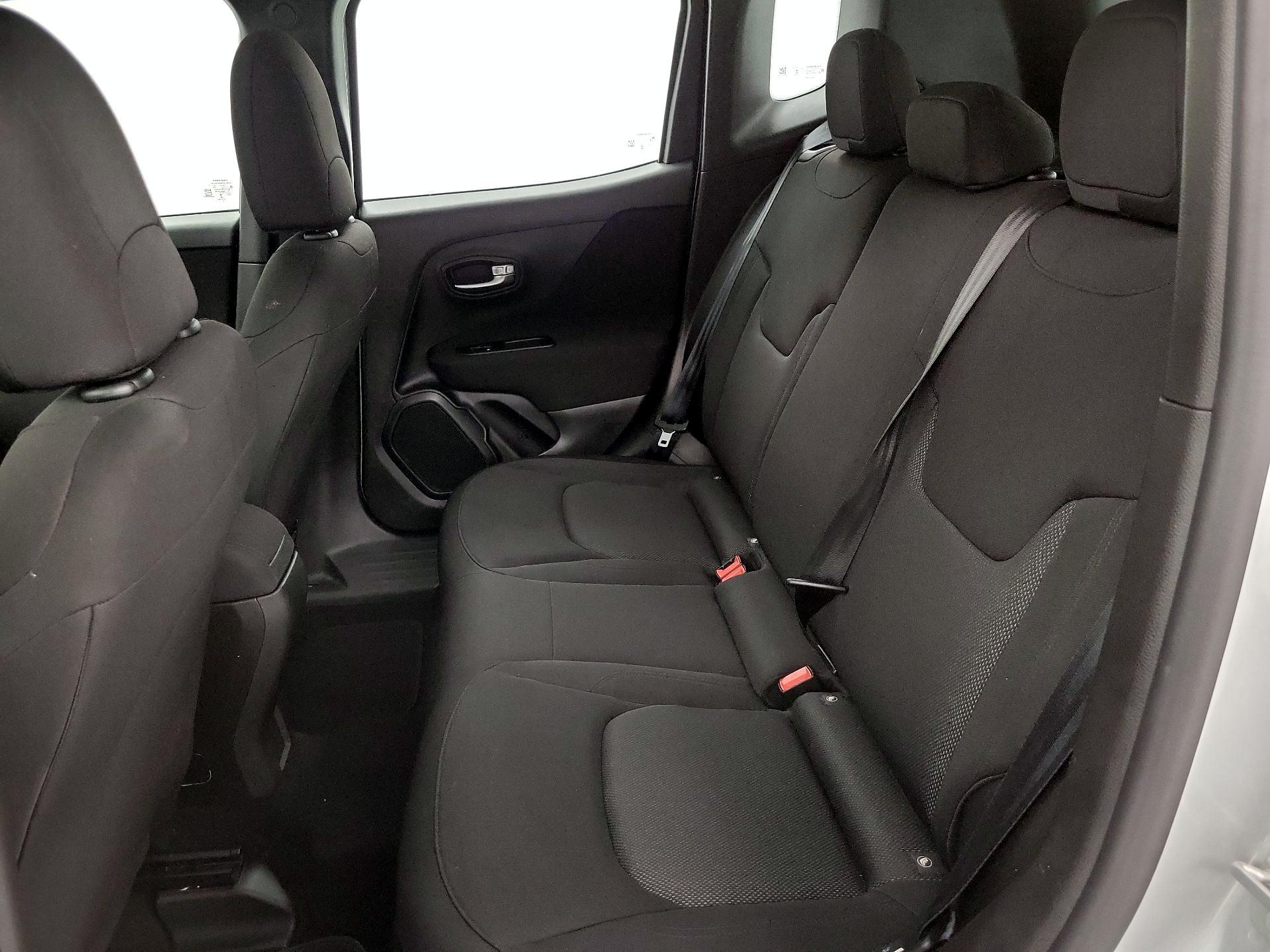 Thumbnail: 2021 Jeep Renegade - 19