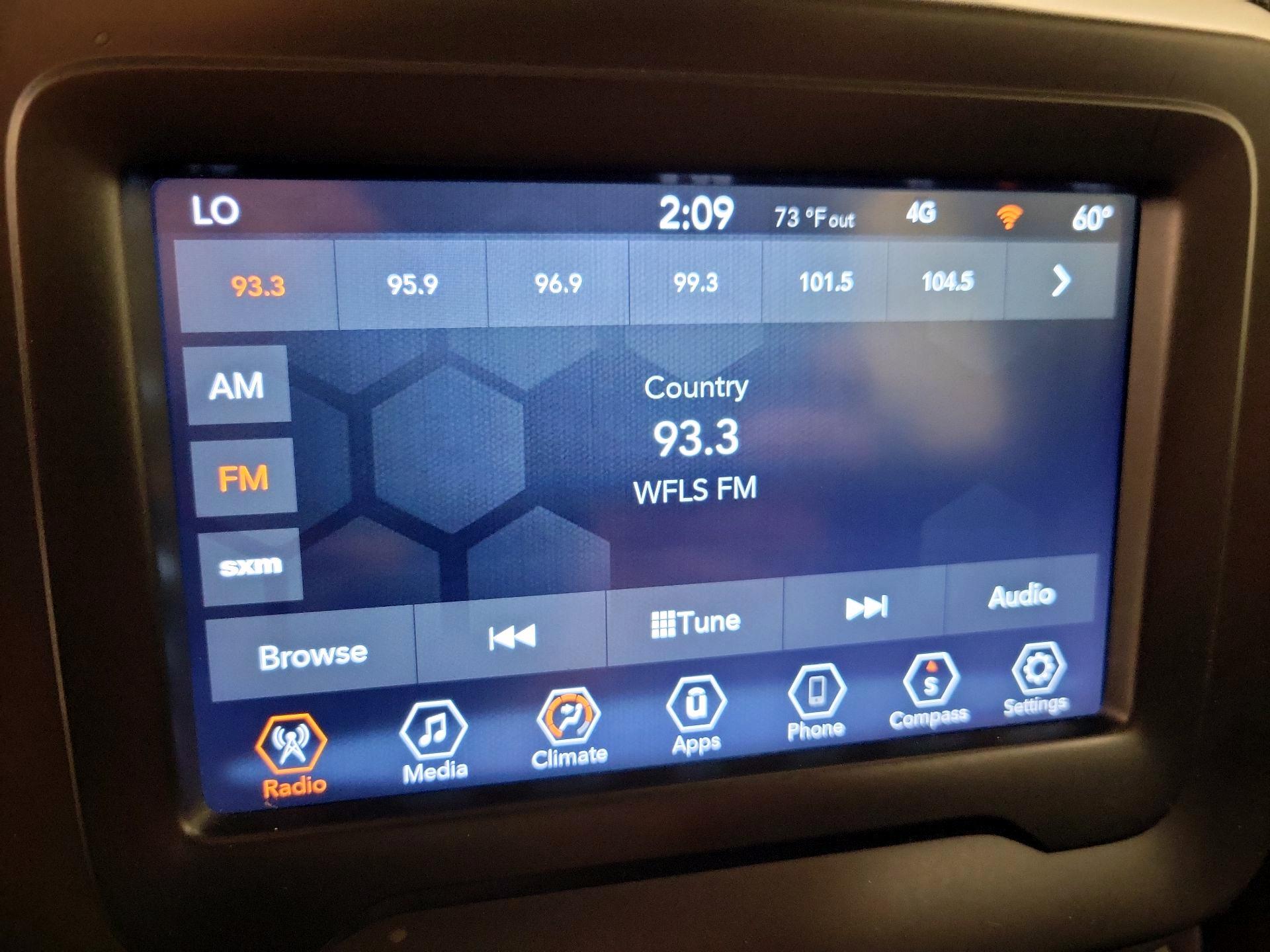 Thumbnail: 2021 Jeep Renegade - 15