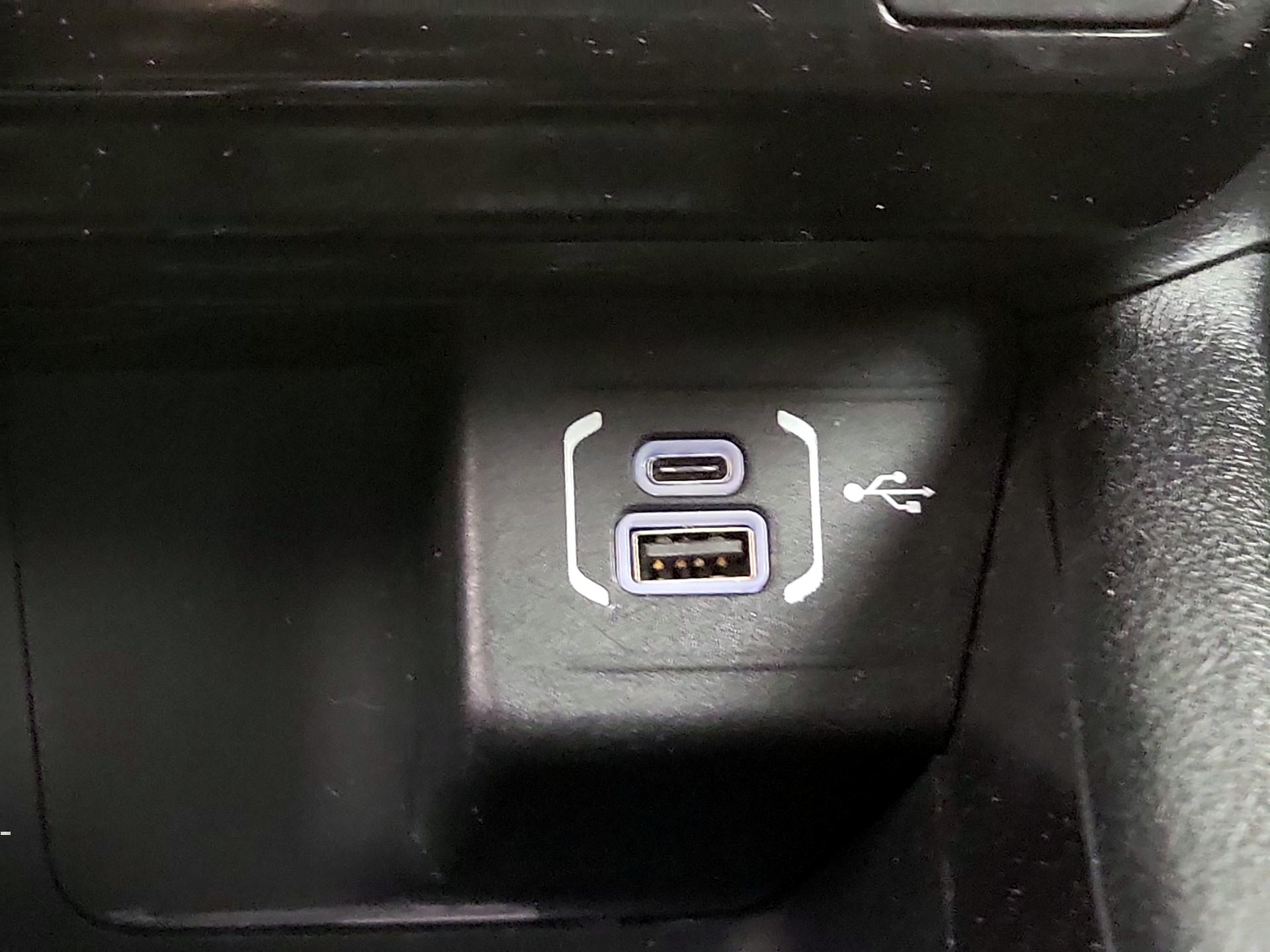 Thumbnail: 2022 Jeep Compass - 18