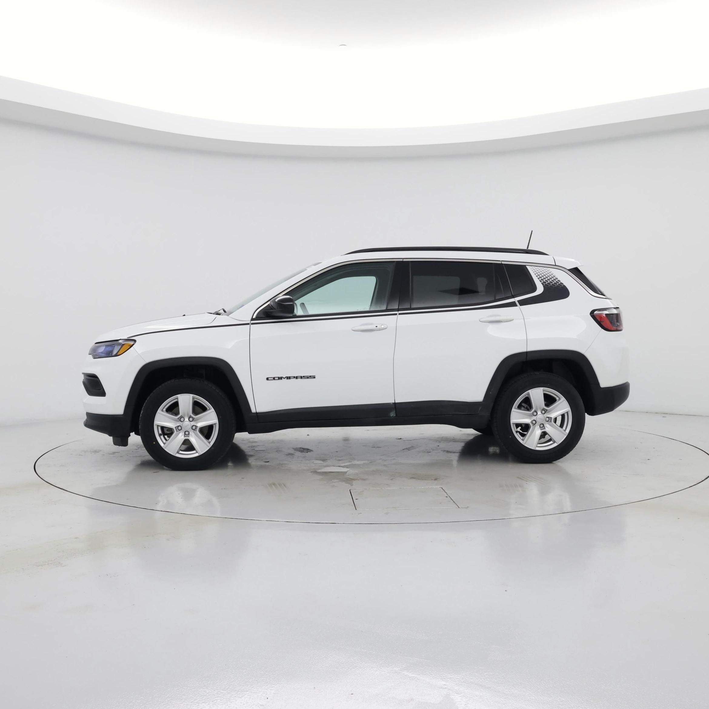 Thumbnail: 2022 Jeep Compass - 3