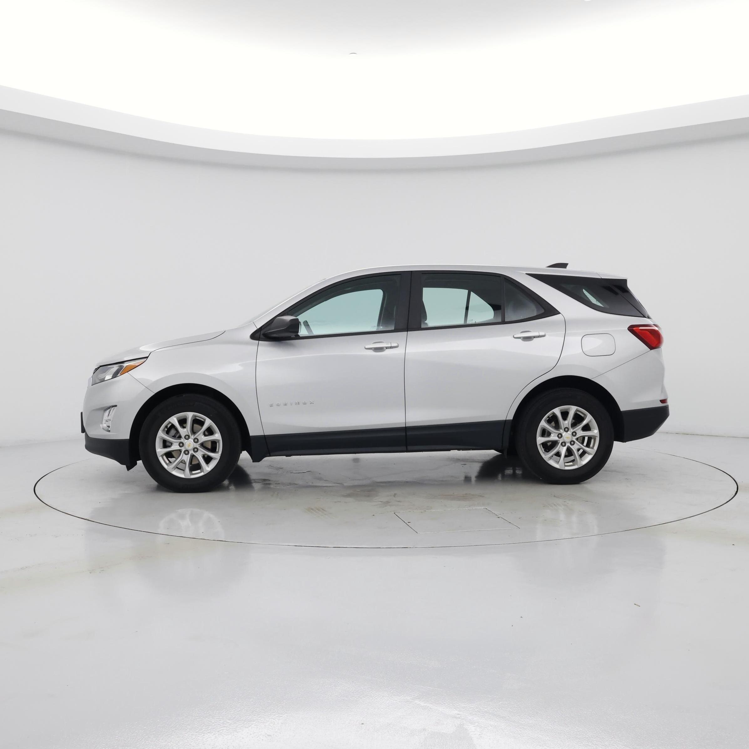 Thumbnail: 2020 Chevrolet Equinox - 3
