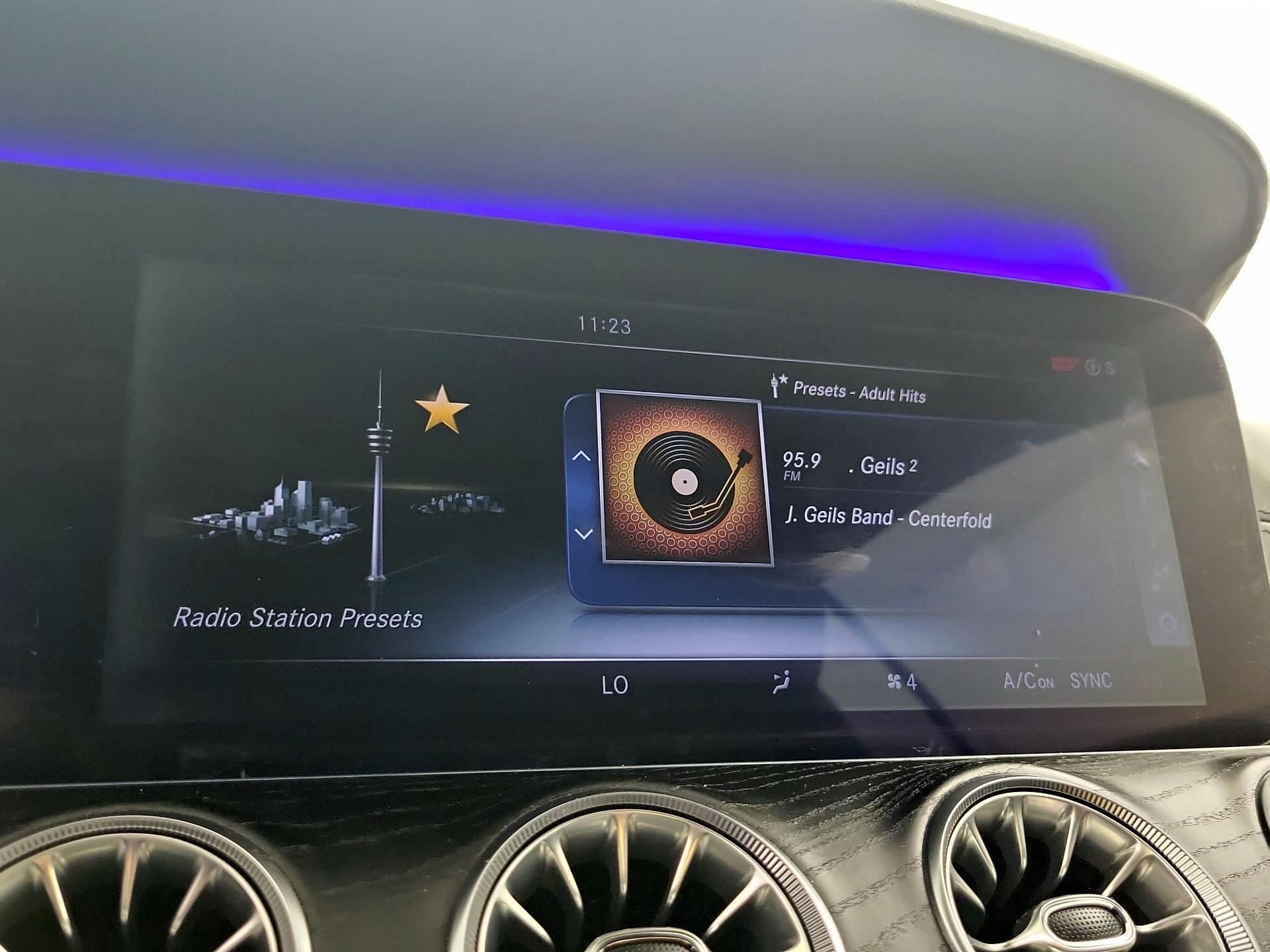 Thumbnail: 2018 Mercedes-Benz E-Class - 16