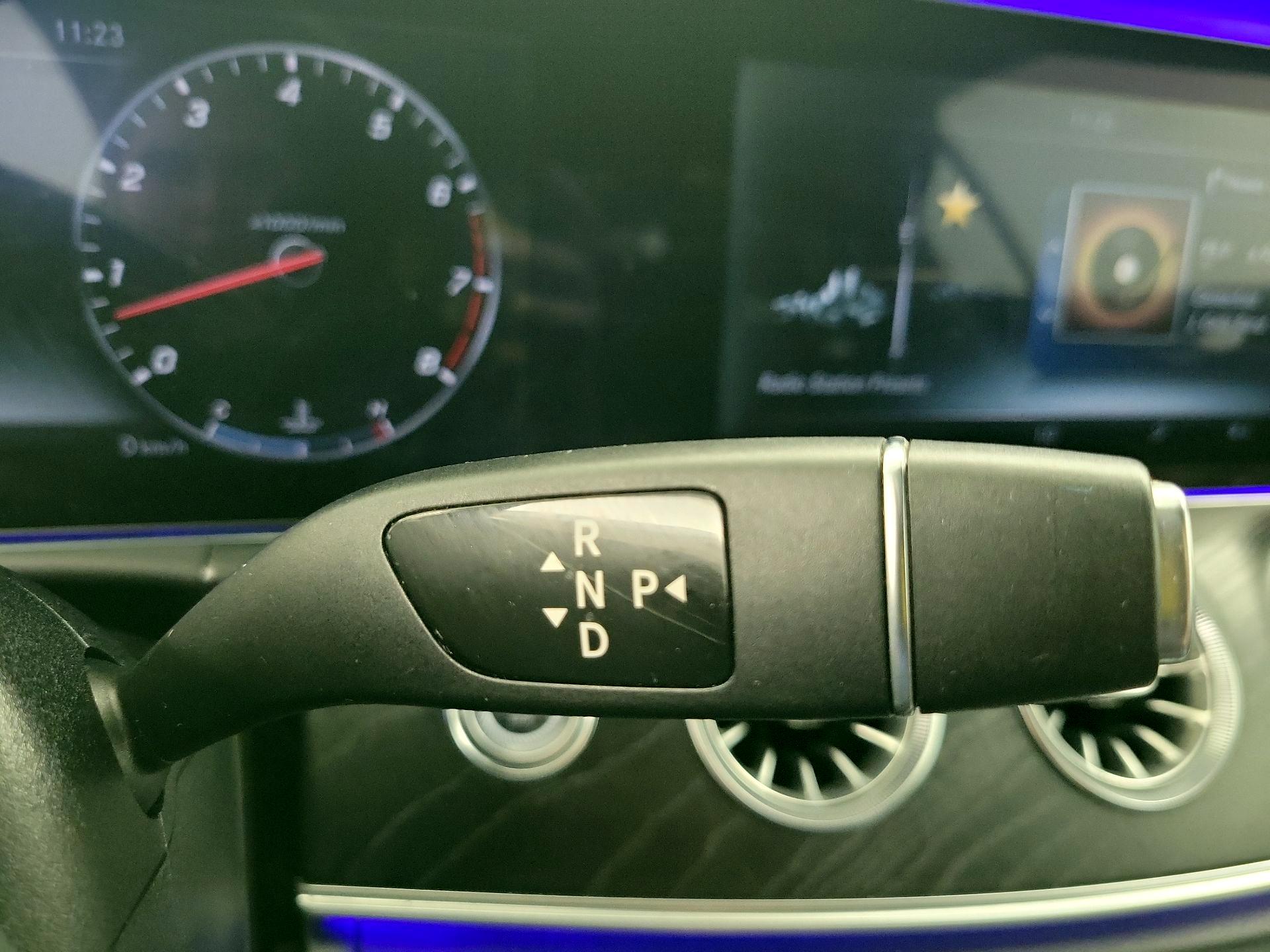 Thumbnail: 2018 Mercedes-Benz E-Class - 18