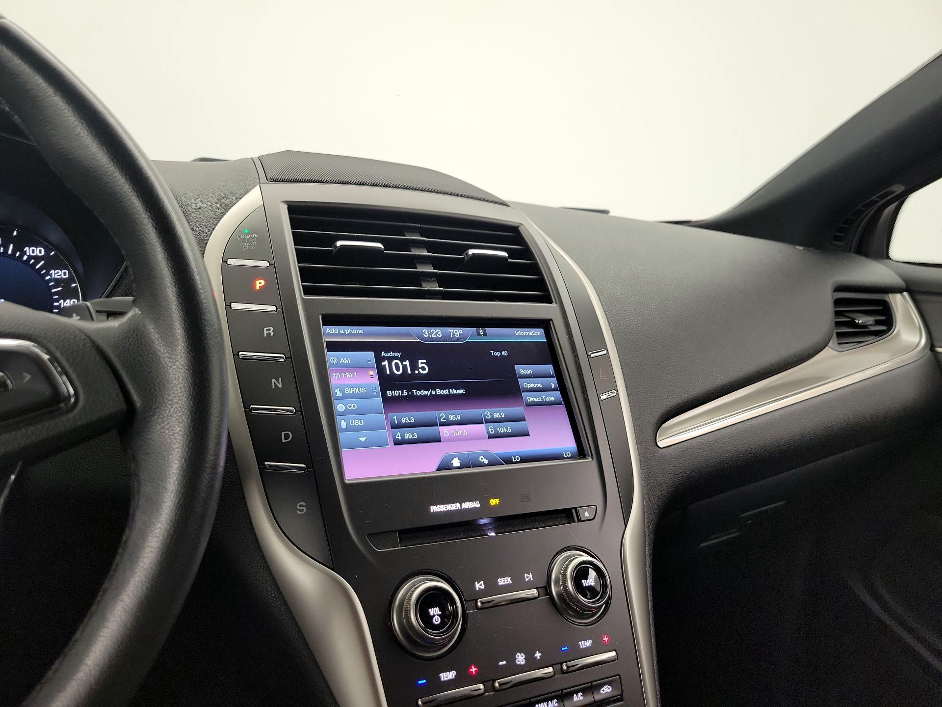 Thumbnail: 2015 Lincoln MKC - 15