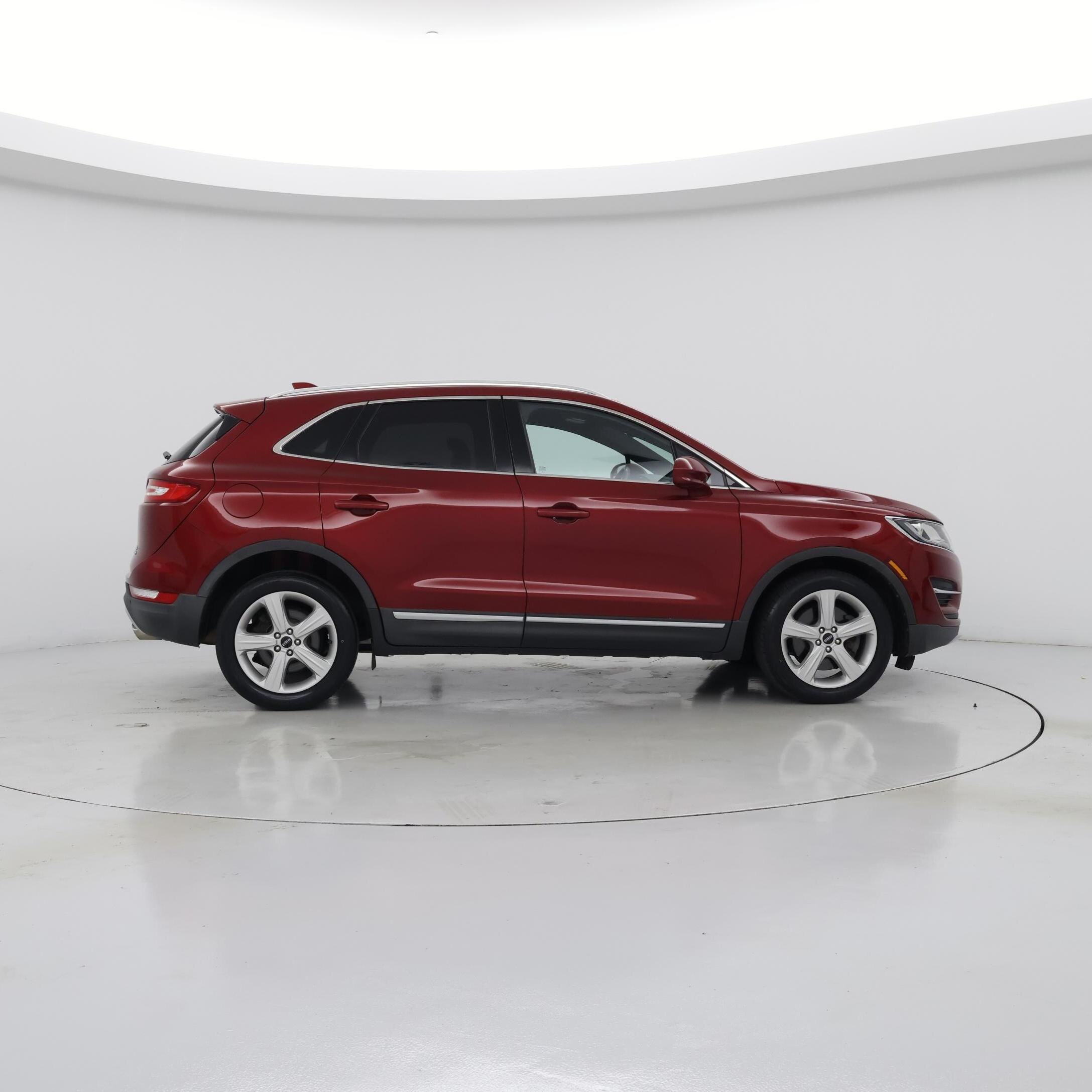 Thumbnail: 2015 Lincoln MKC - 7