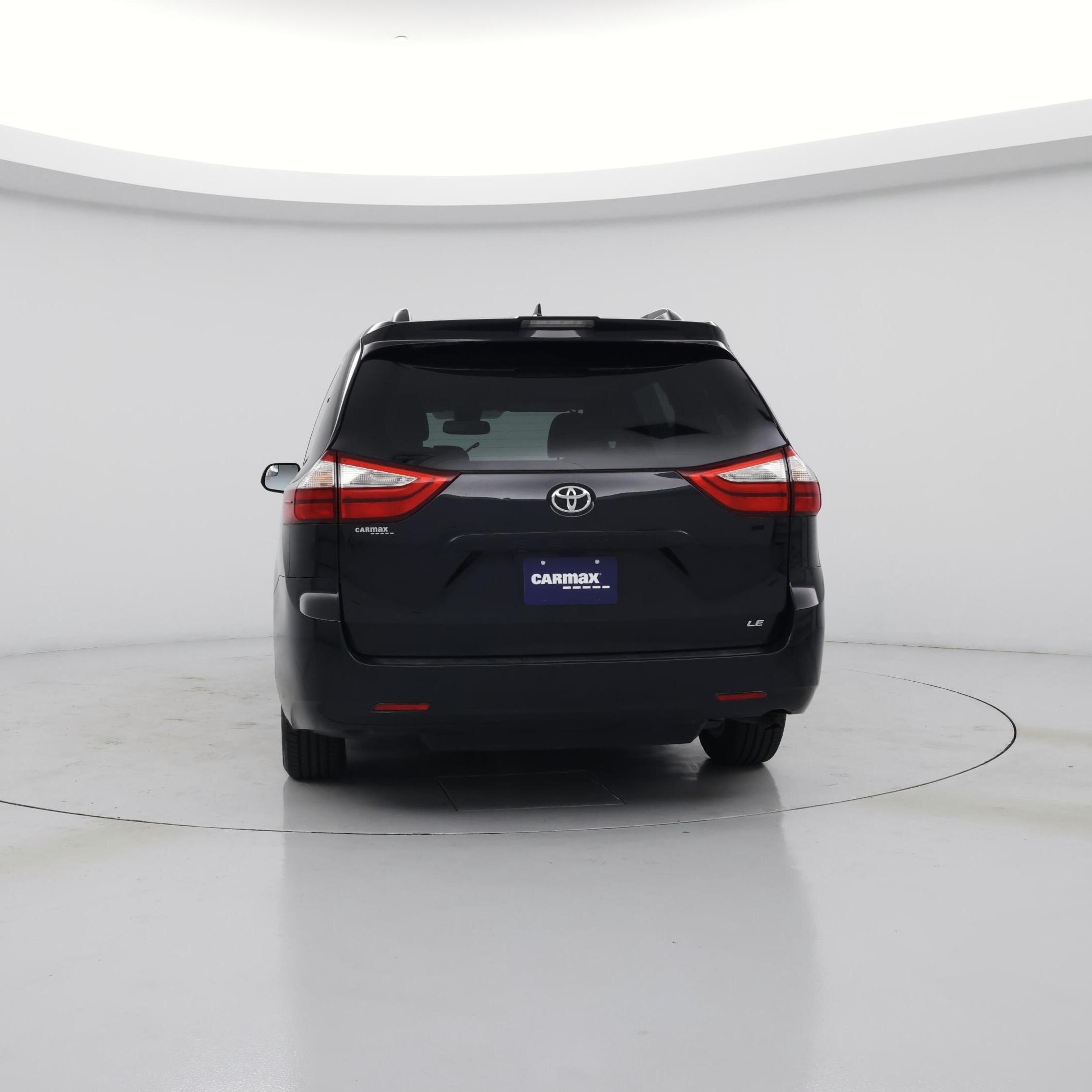 Thumbnail: 2018 Toyota Sienna - 6