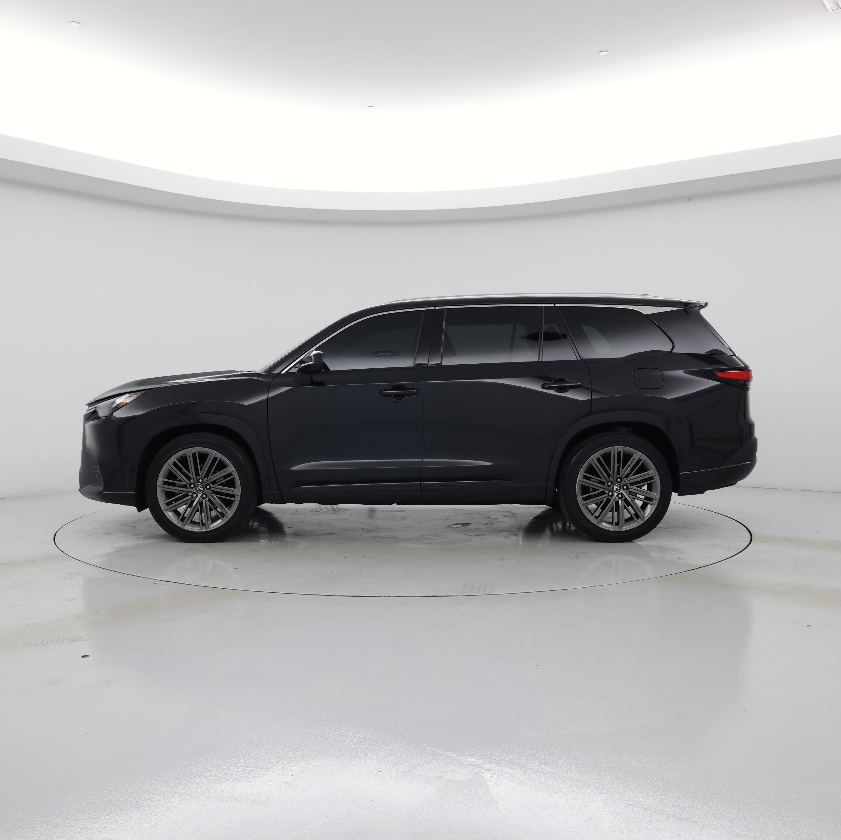 Thumbnail: 2026 Lexus TX - 3