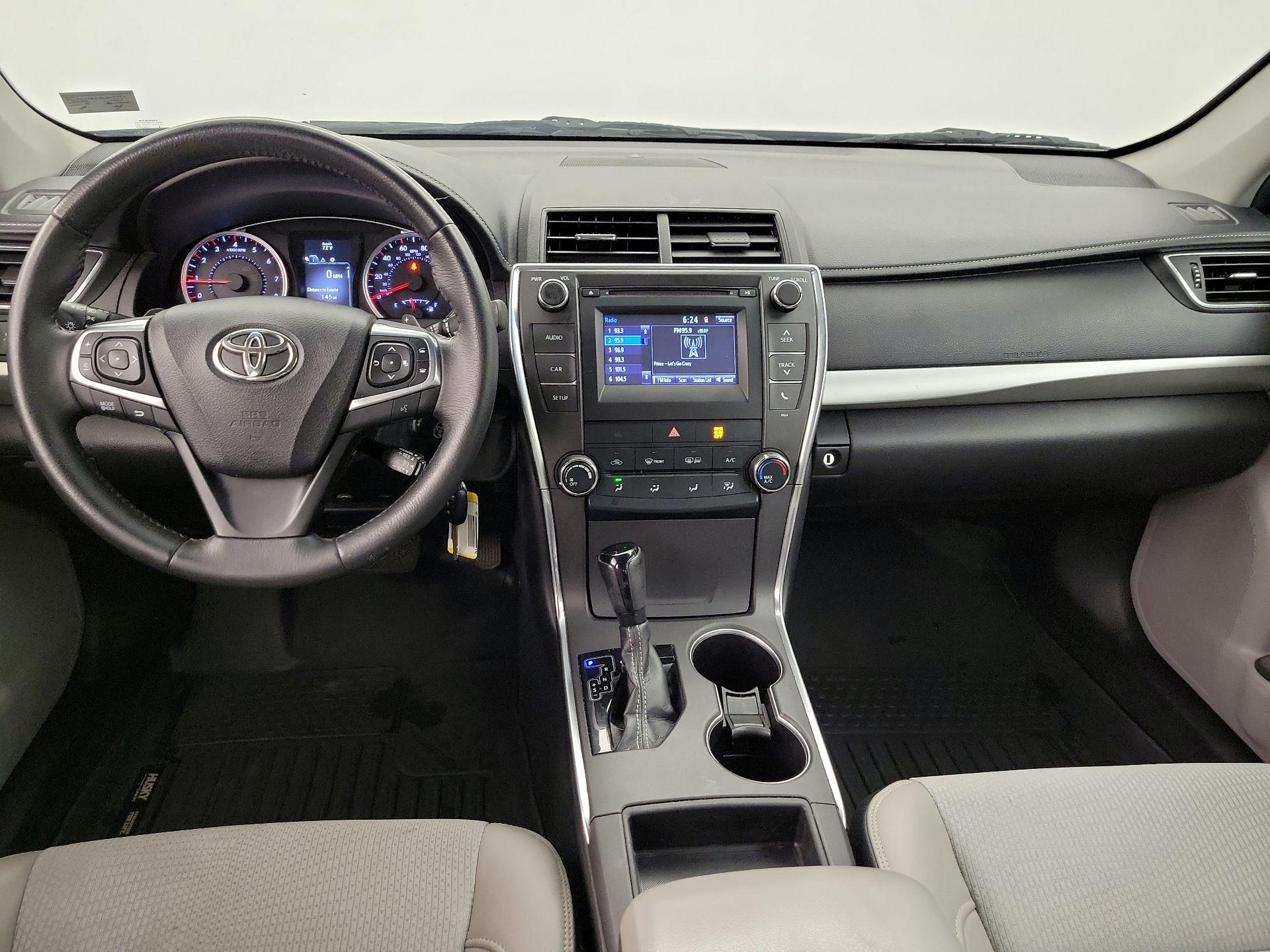 Thumbnail: 2017 Toyota Camry - 9
