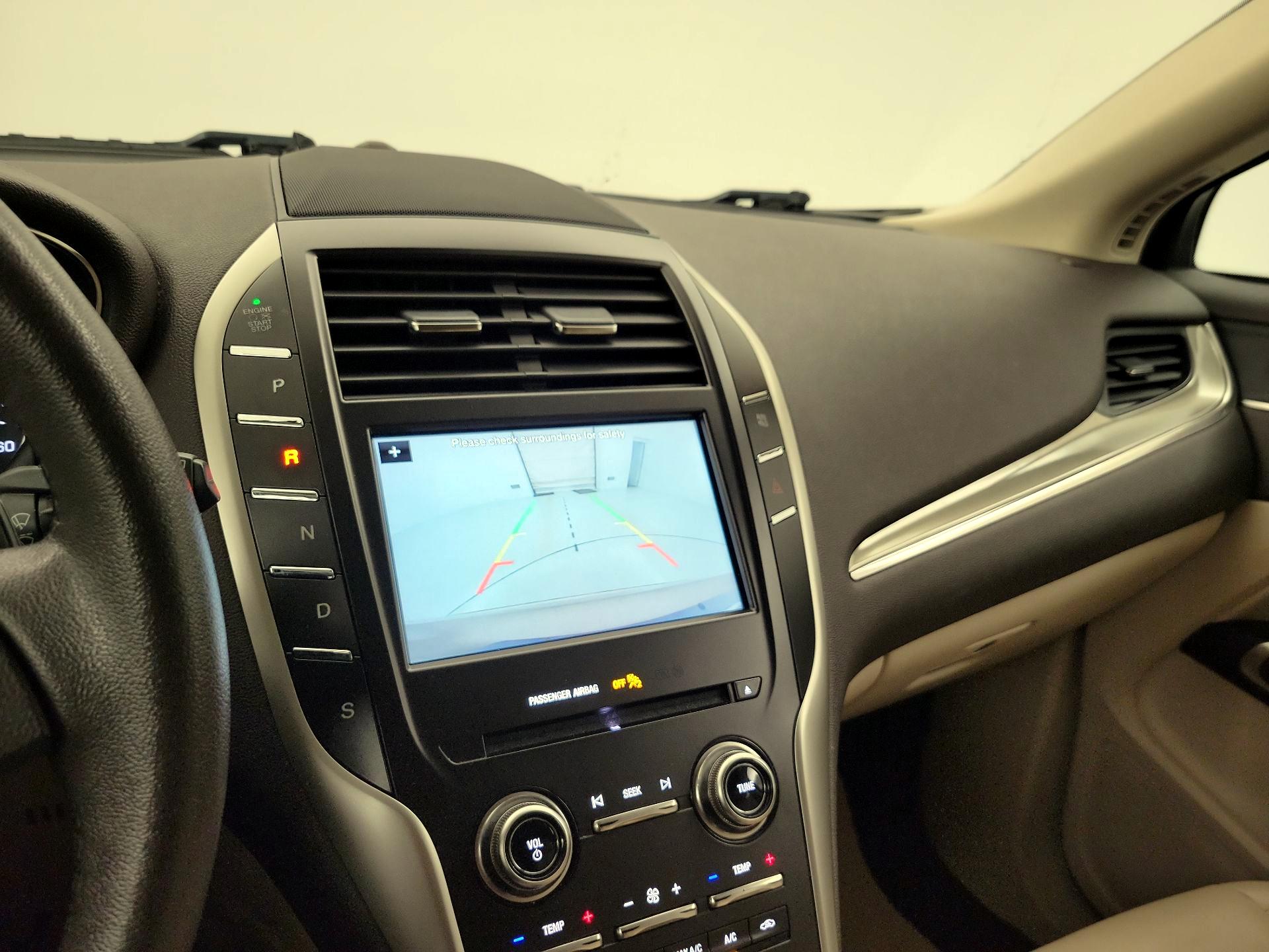 Thumbnail: 2019 Lincoln MKC - 14