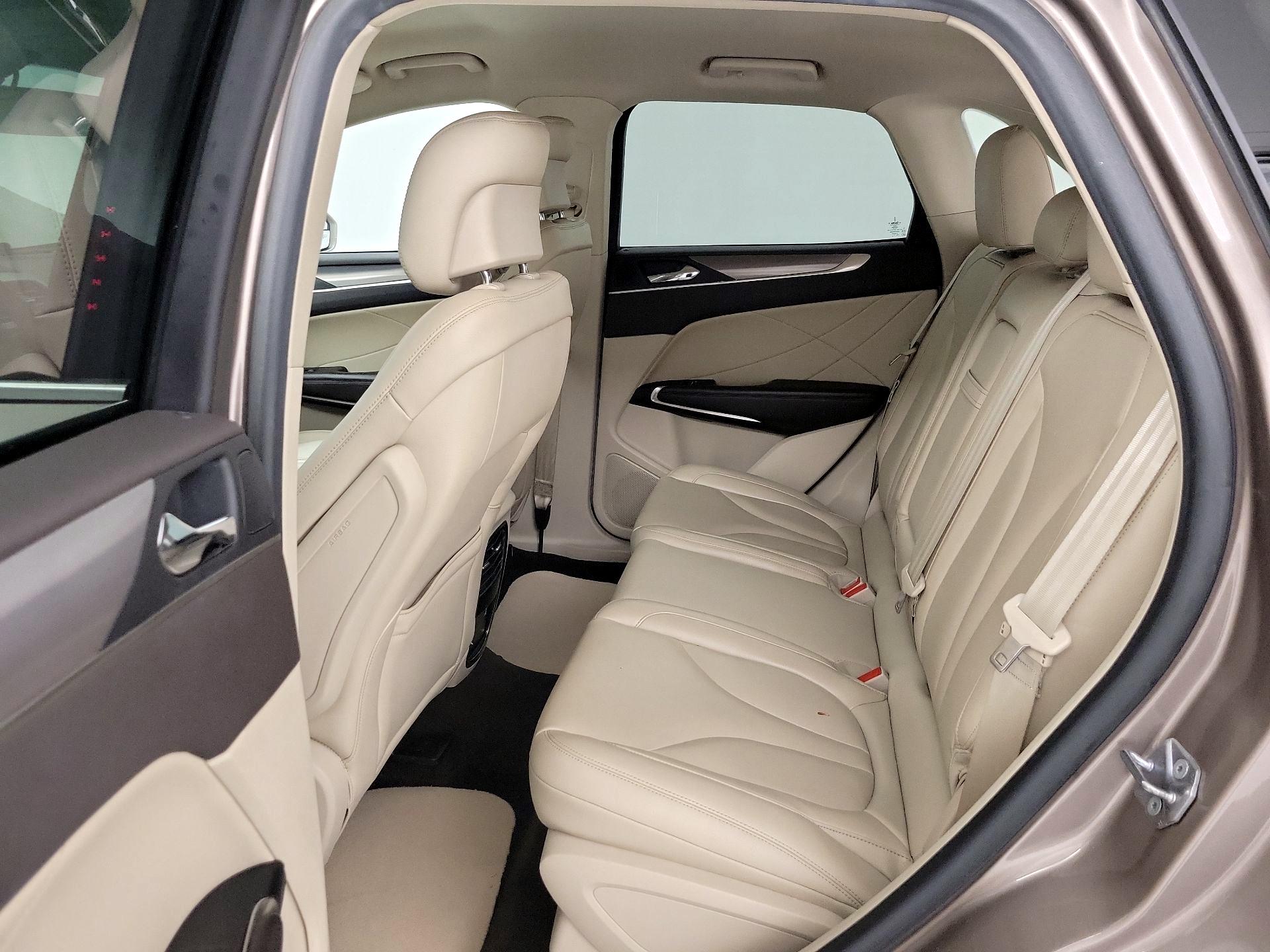Thumbnail: 2019 Lincoln MKC - 19