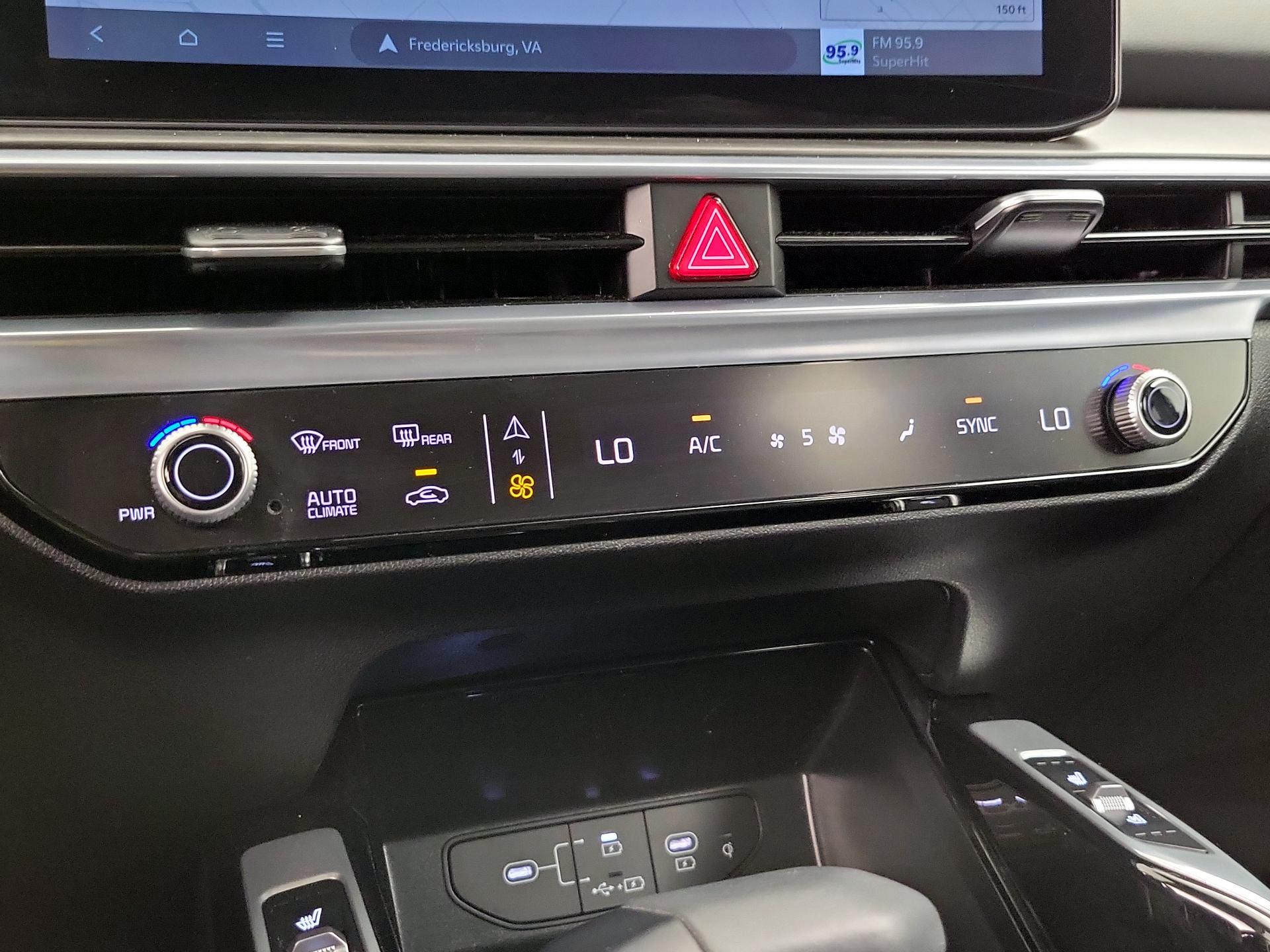 Thumbnail: 2025 Kia Sorento - 17