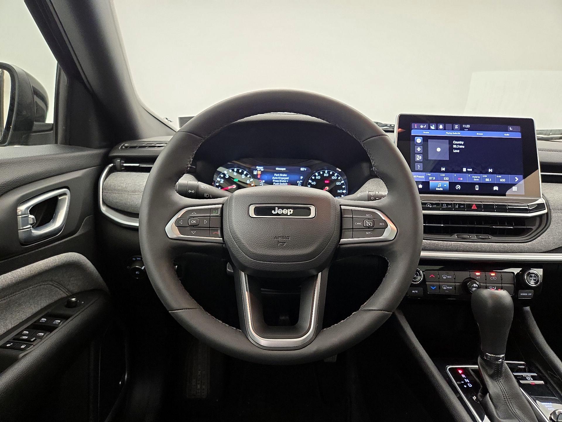 Thumbnail: 2023 Jeep Compass - 10