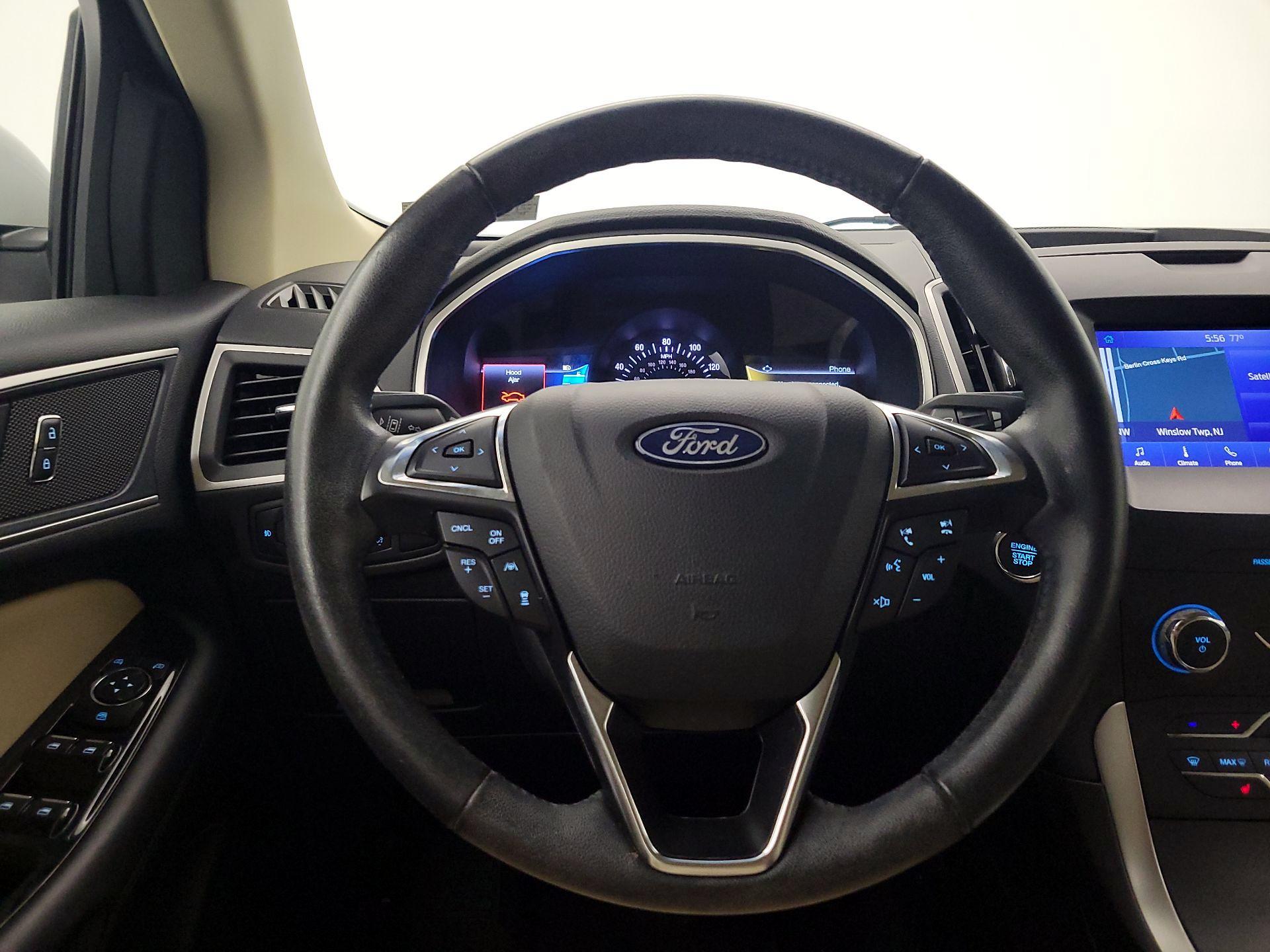 Thumbnail: 2020 Ford Edge - 10