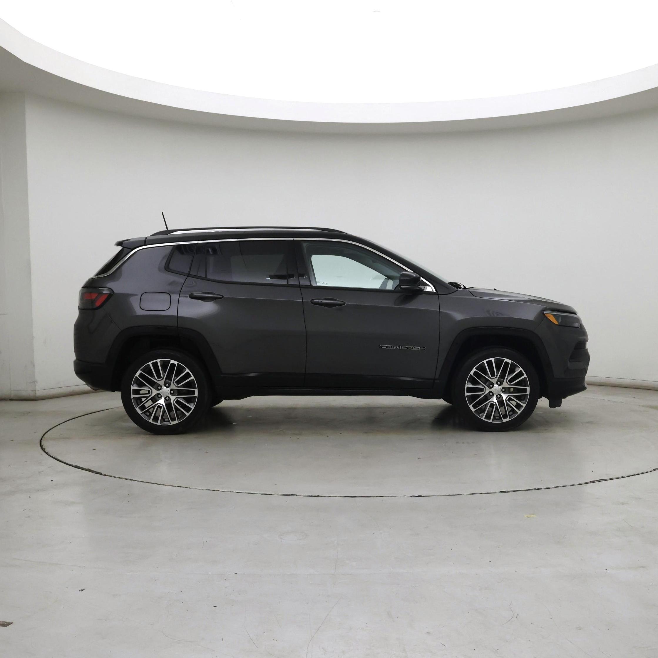 Thumbnail: 2022 Jeep Compass - 7