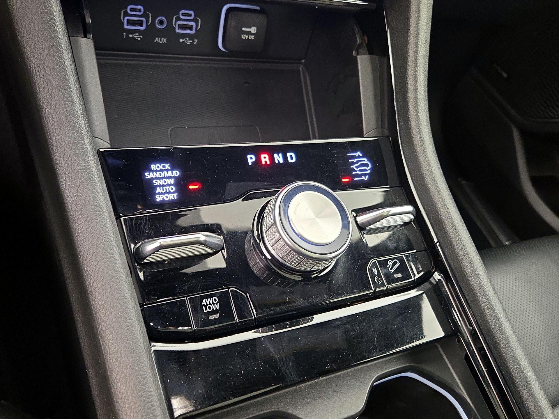 Thumbnail: 2023 Jeep Grand Cherokee - 18