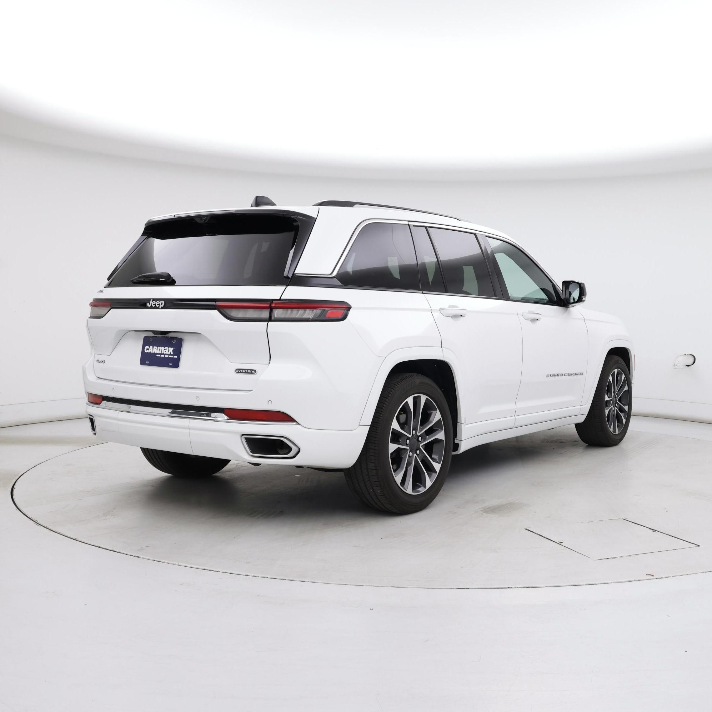 Thumbnail: 2023 Jeep Grand Cherokee - 8