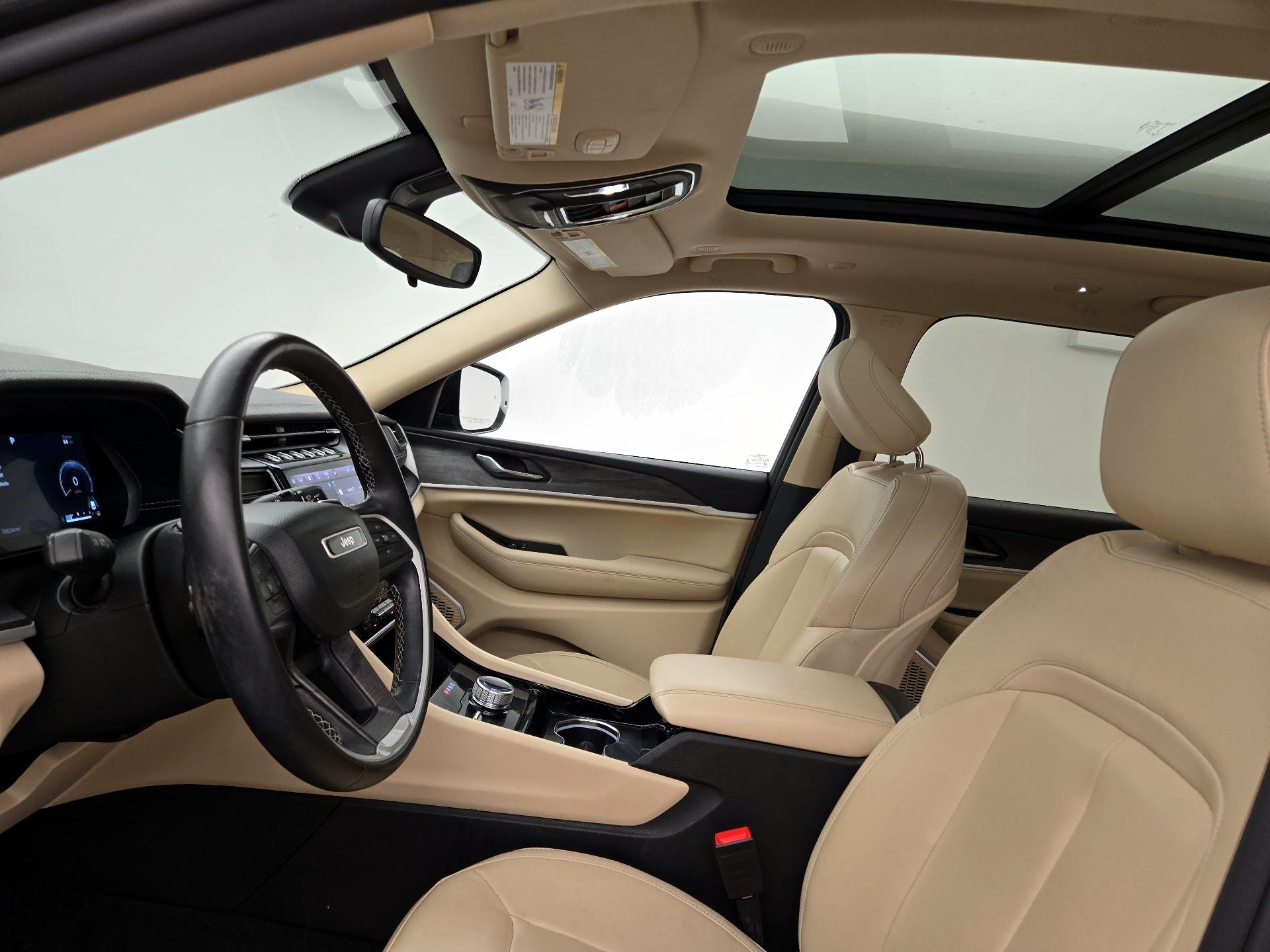 Thumbnail: 2022 Jeep Grand Cherokee L - 20