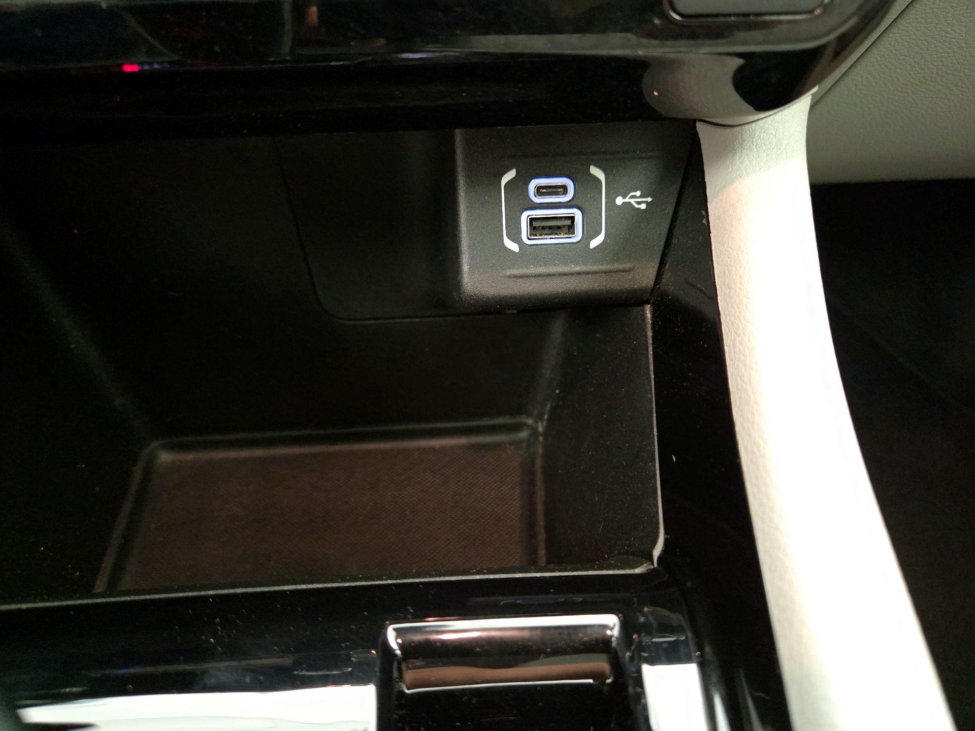 Thumbnail: 2022 Jeep Compass - 18