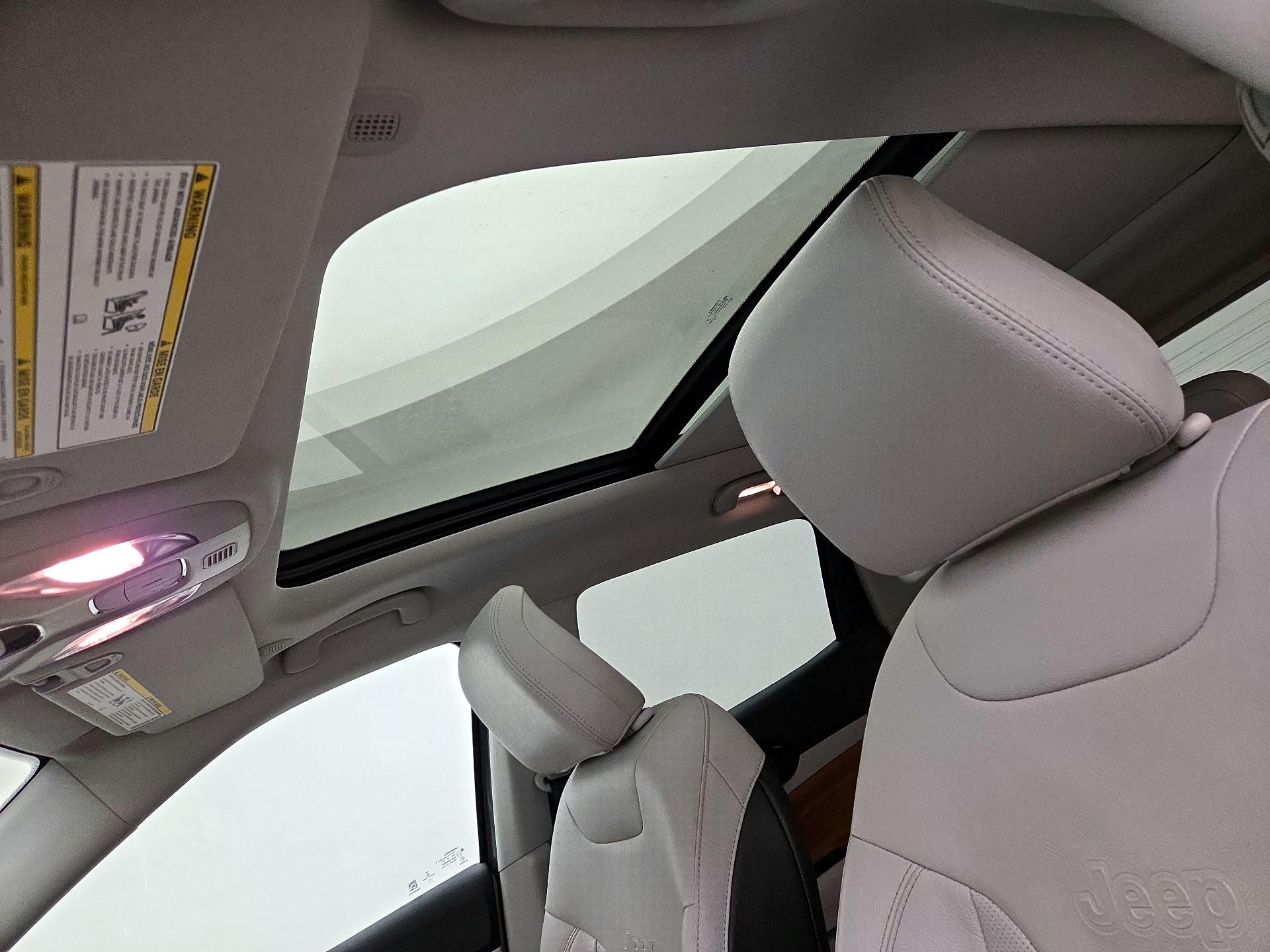 Thumbnail: 2022 Jeep Compass - 19