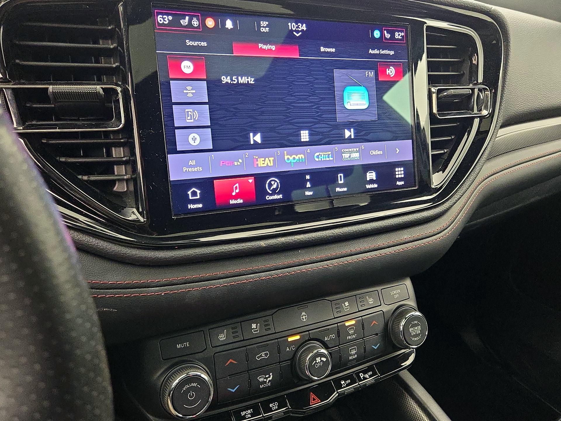 Thumbnail: 2022 Dodge Durango - 16