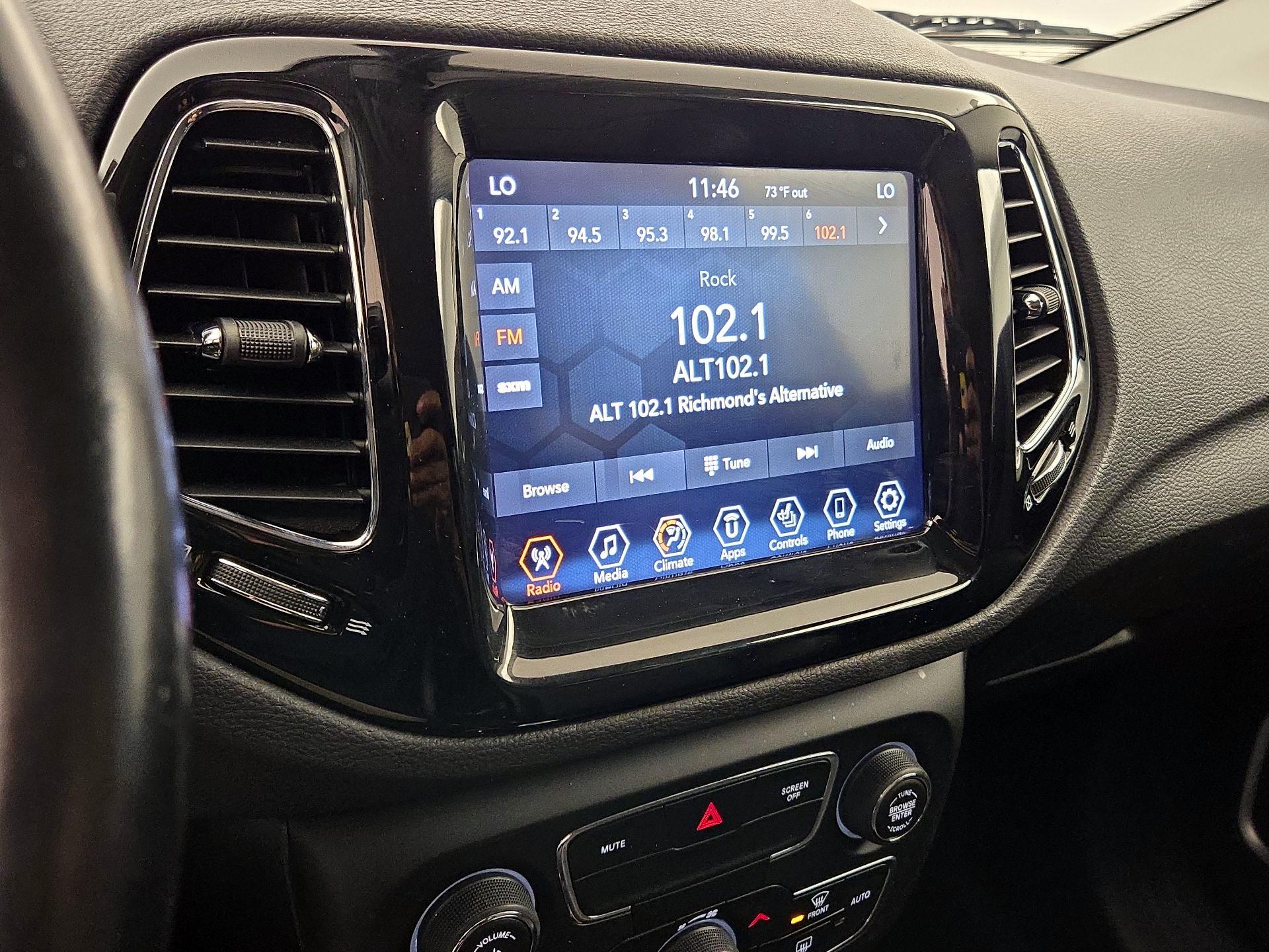 Thumbnail: 2020 Jeep Compass - 14