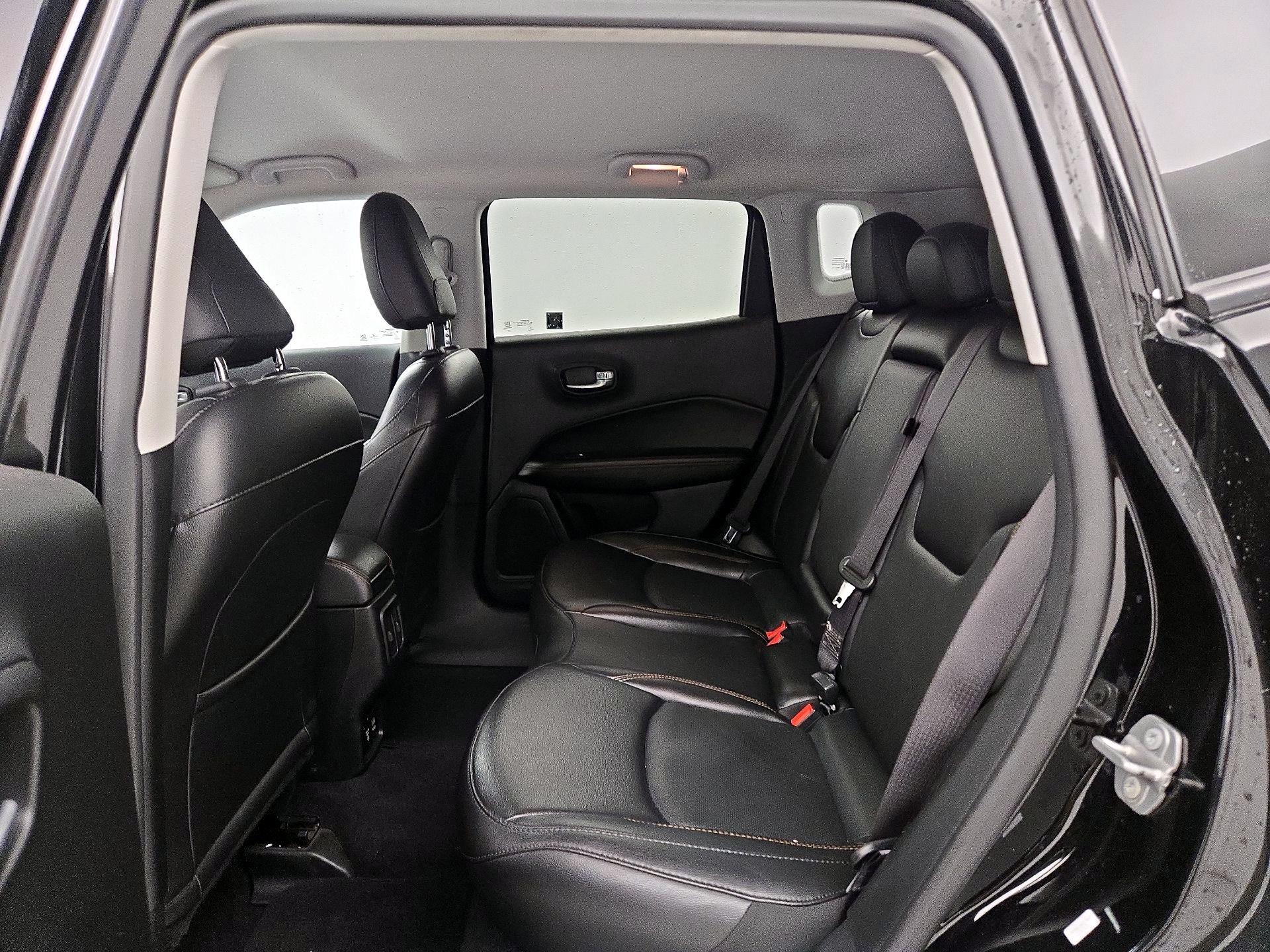 Thumbnail: 2020 Jeep Compass - 18