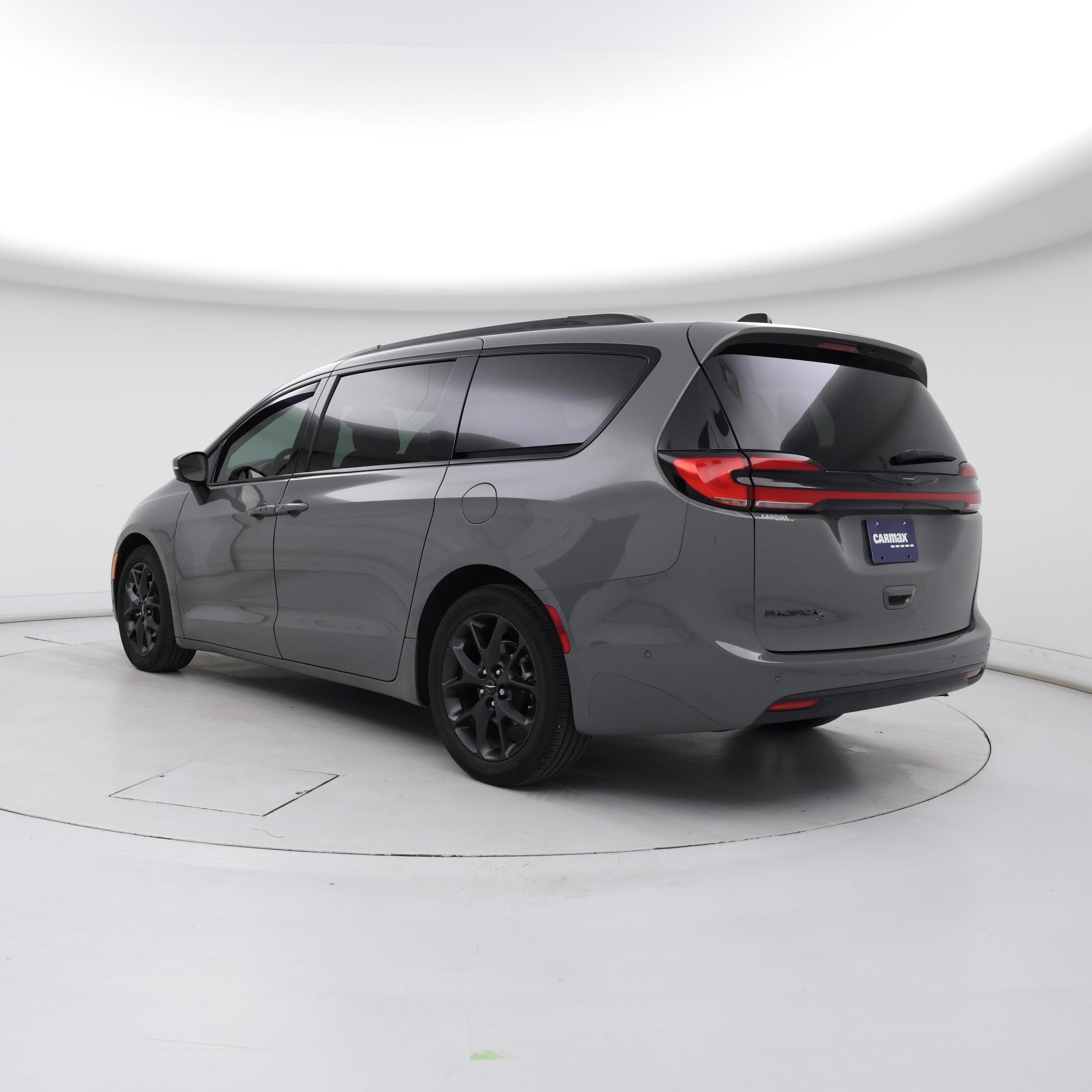 Thumbnail: 2023 Chrysler Pacifica - 2